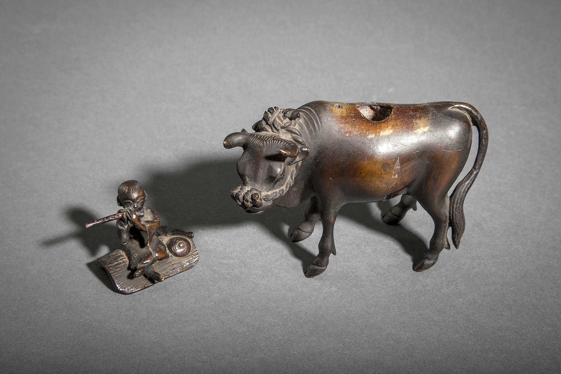 18th Century Bronze Censer of a Boy Riding a Bull For Sale 4