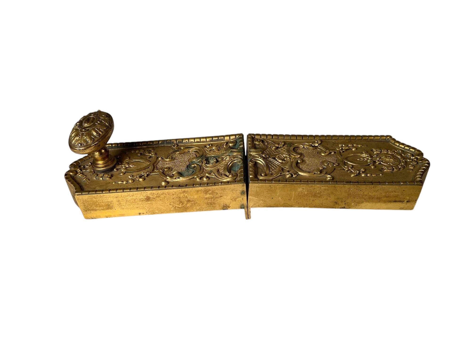 Bronze-Dore Cremona- Bolt aus dem 18. Jahrhundert (Französisch) im Angebot