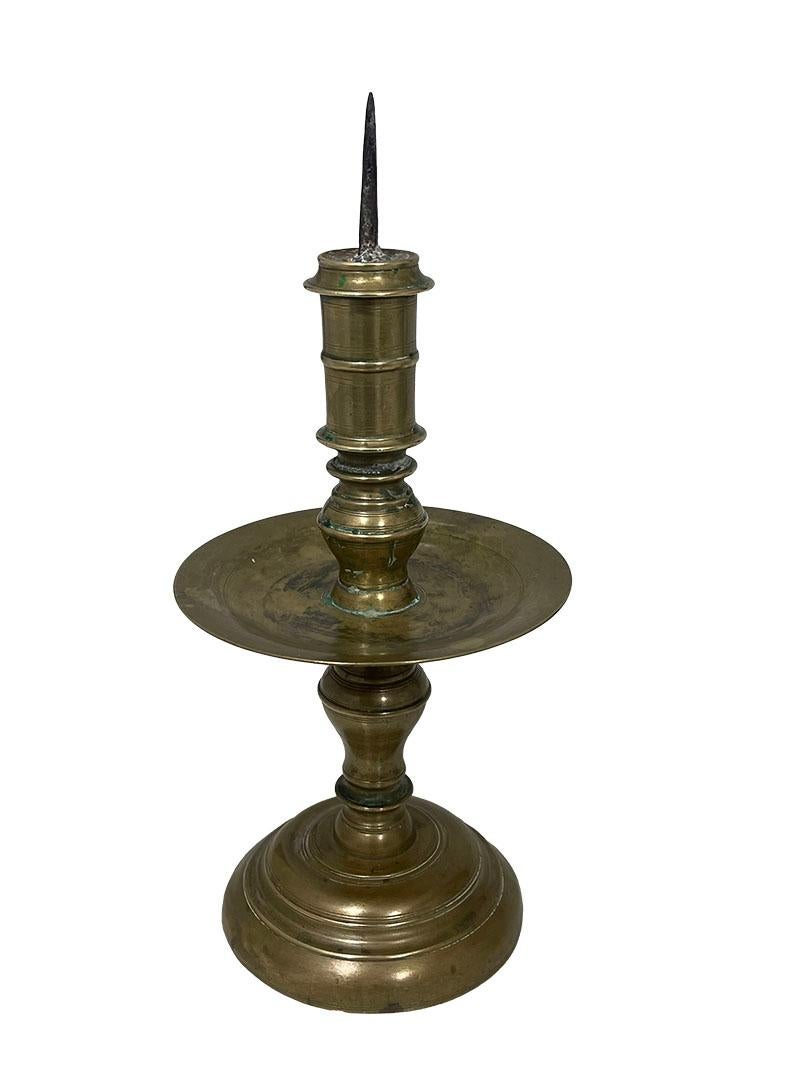 Candelieri a penna VOC in bronzo del XVIII secolo in vendita 6