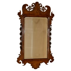 Miroir Chippendale du 18e siècle en ronce de noyer