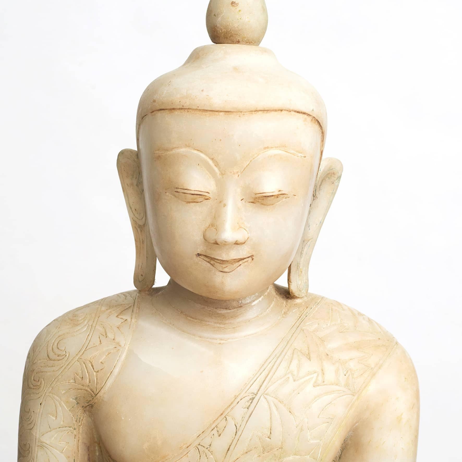 18th Century Burmese Alabaster Stone Buddha In Good Condition In Kastrup, DK