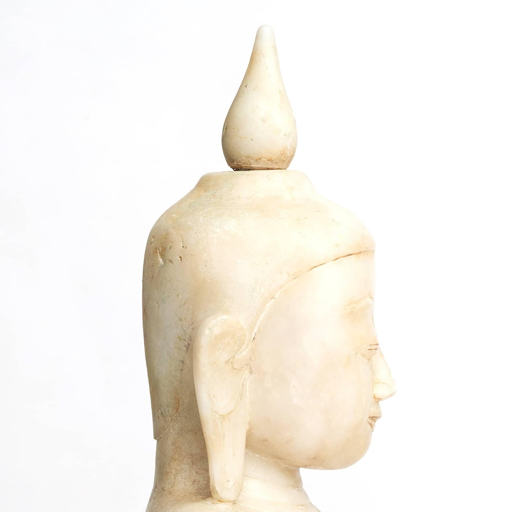 18th Century Burmese Alabaster Stone Buddha 4