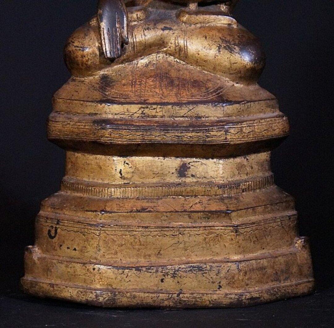 18th Century Burmese Buddha Statue from Burma For Sale 8