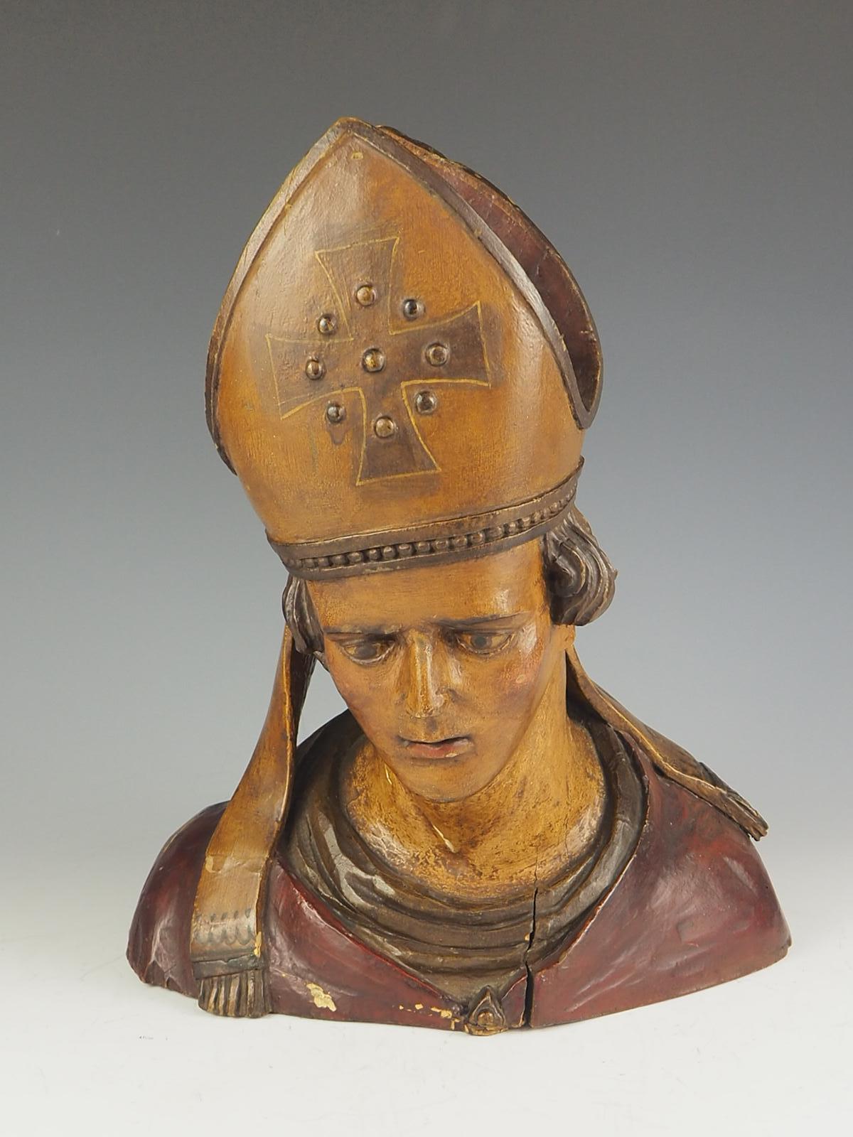 18th Century Bust of a Bishop finished in polychrome.   For Sale 7