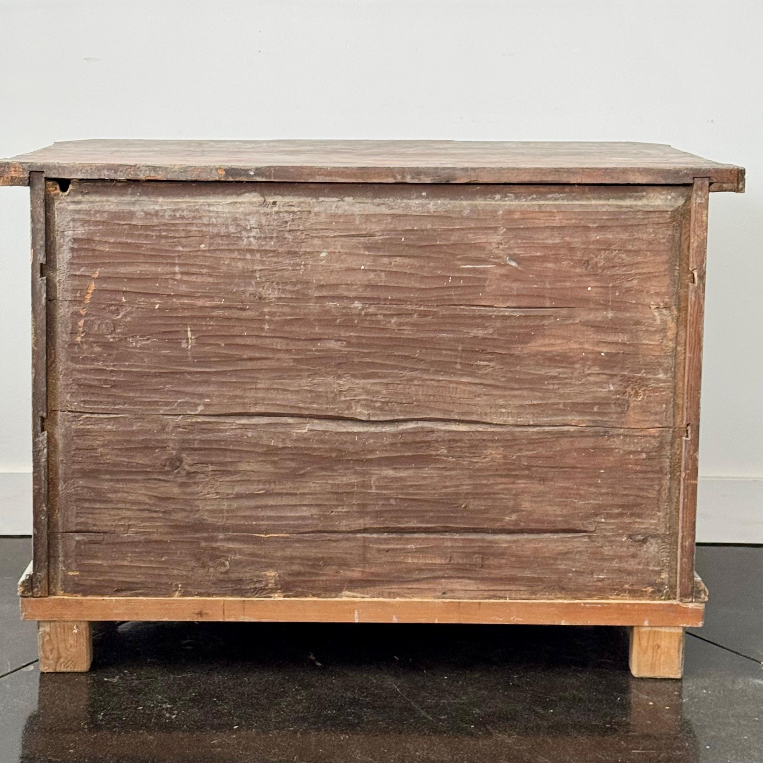 18. Jahrhundert ca. 1780 Drei Schubladen Holländische Kommode im Angebot 9