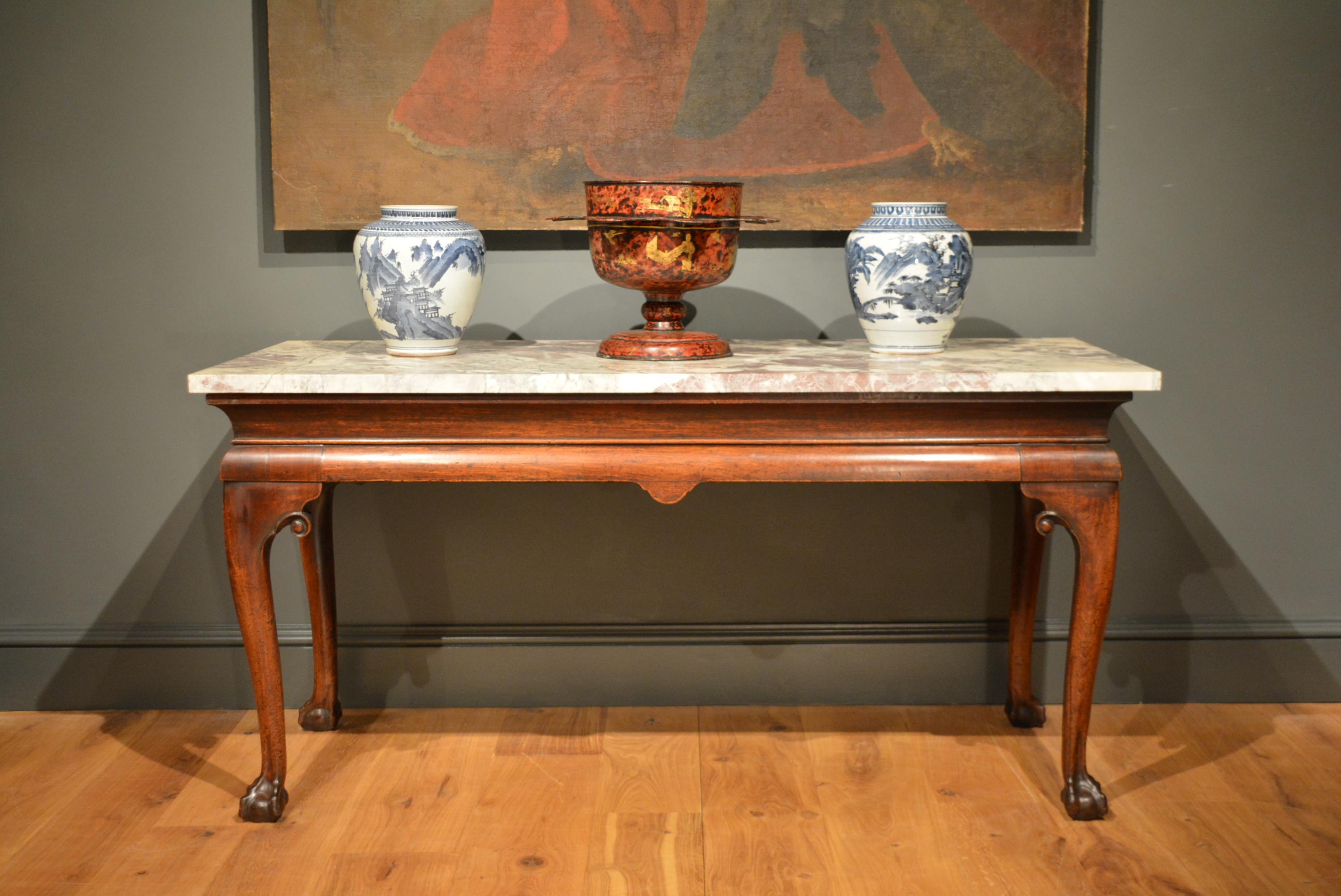 English 18th Century Cabriole Leg Marble-Top Side Table For Sale