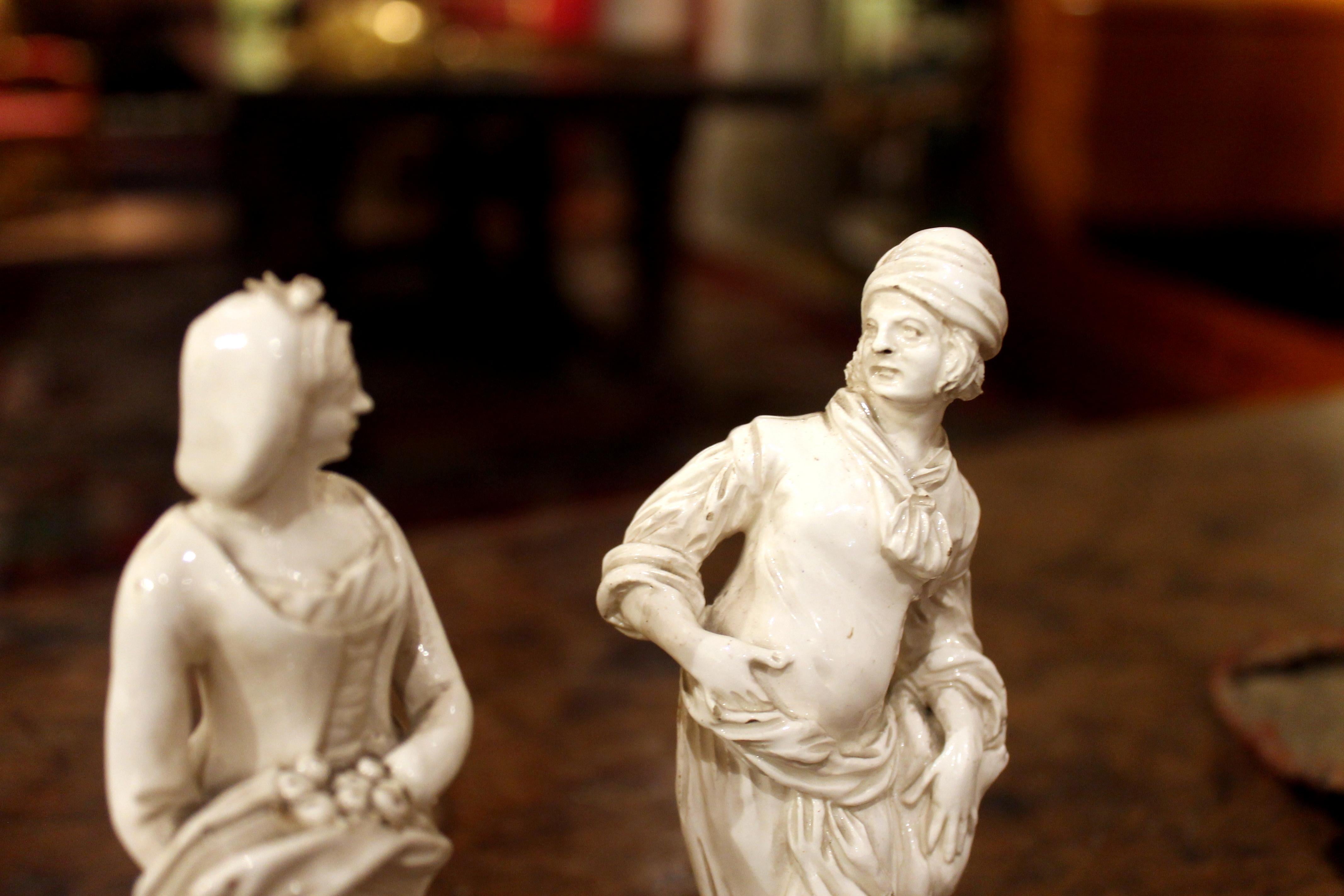 18th Century Capodimonte White Glaze Porcelain Statue Male and Female Figurines For Sale 1