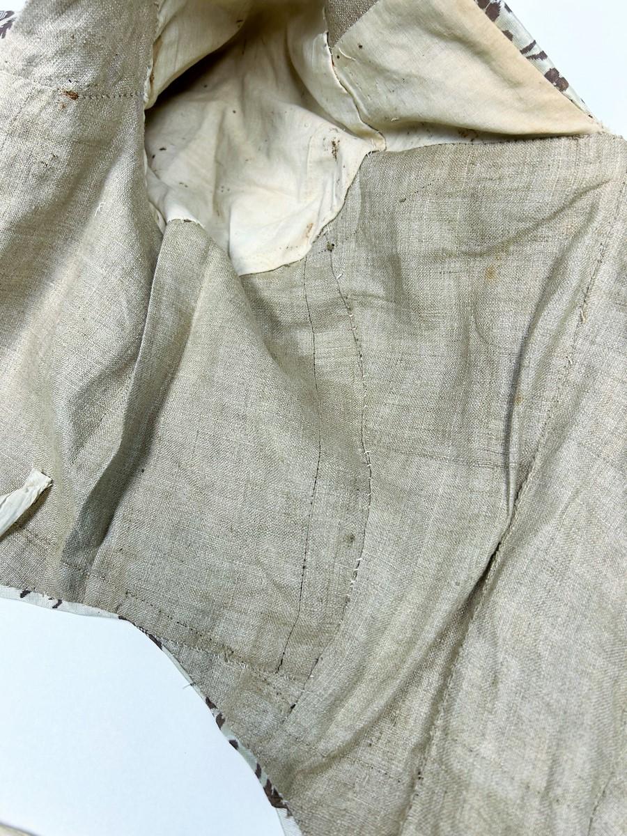 Caraco del XVIII secolo in taffetà di seta broccato - Francia Circa 1780 in vendita 9