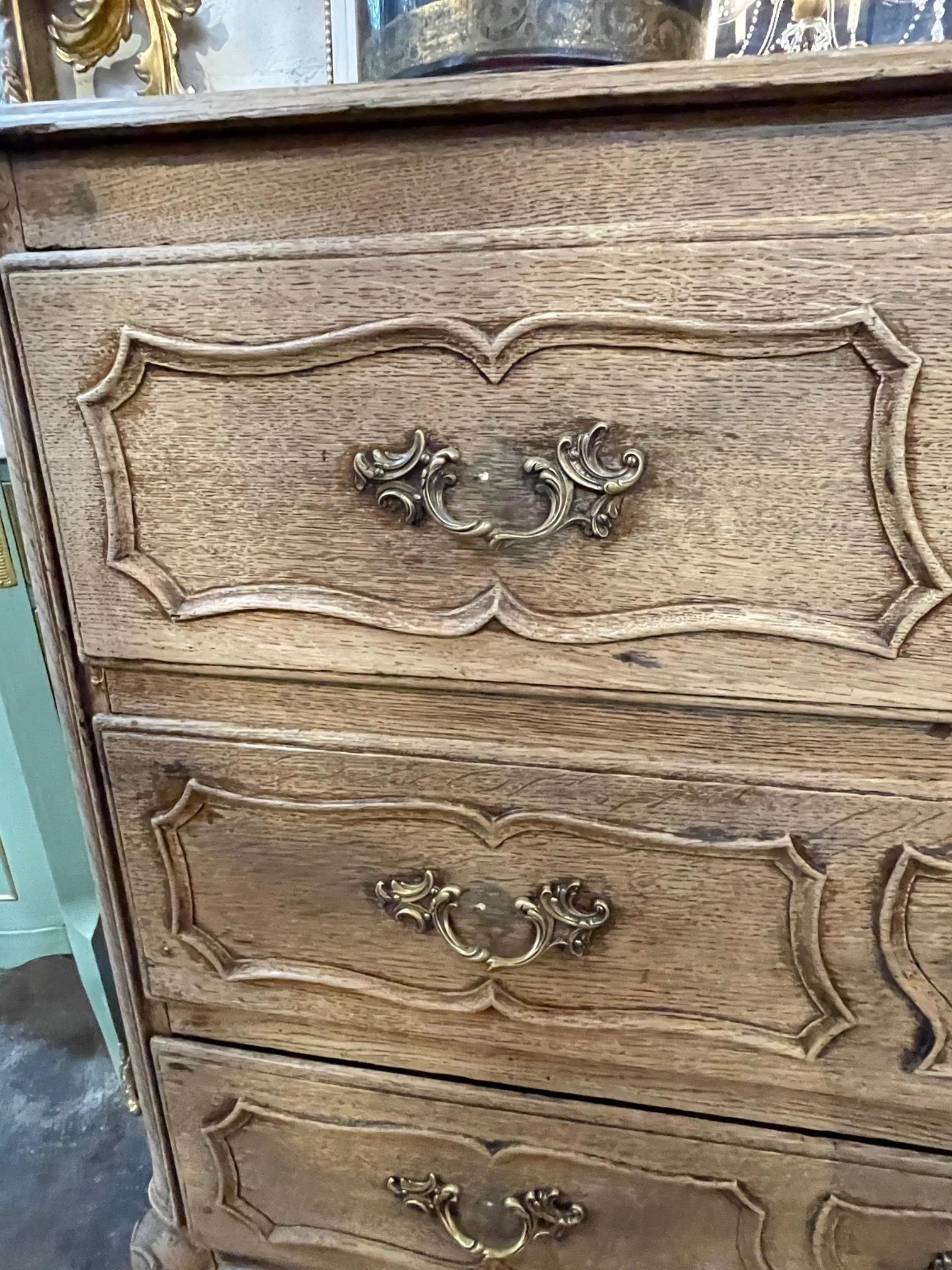 18th Century Carved and Bleached Oak Commode For Sale 1
