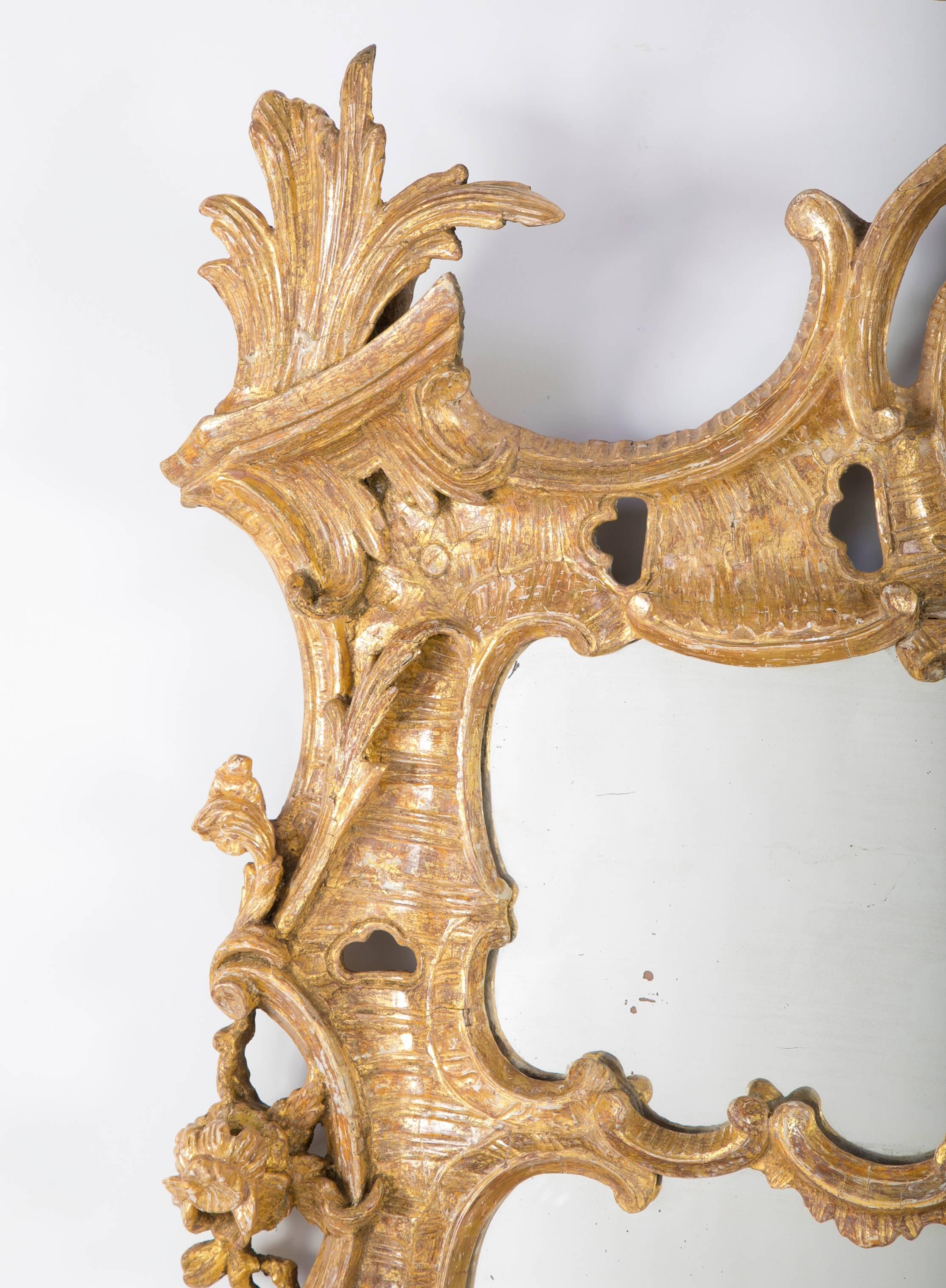 18th Century Carved and Giltwood English Chippendale Mirror, Large Scale In Good Condition In Stamford, CT