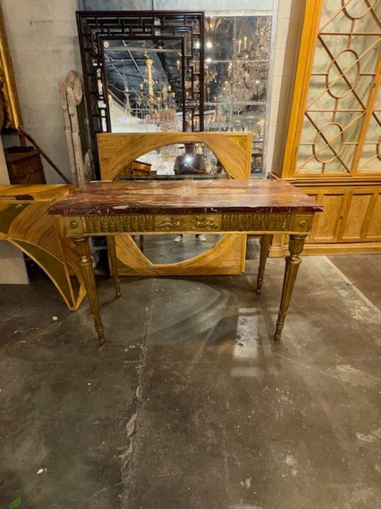 Konsole aus Neapel, Italien, 18. Jahrhundert, geschnitzt und aus Giltwood (Italienisch) im Angebot