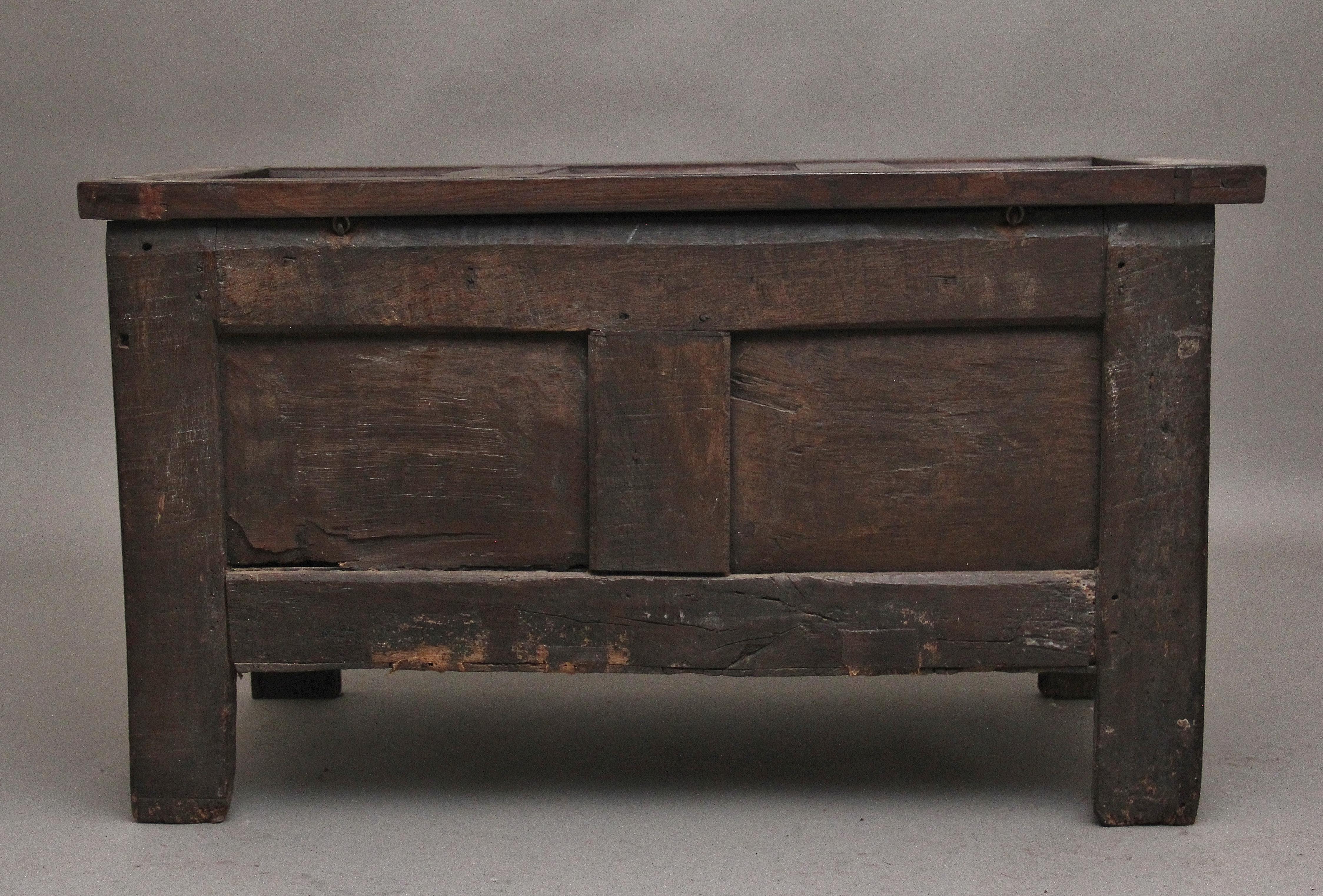 18th Century carved and inlaid oak coffer For Sale 2
