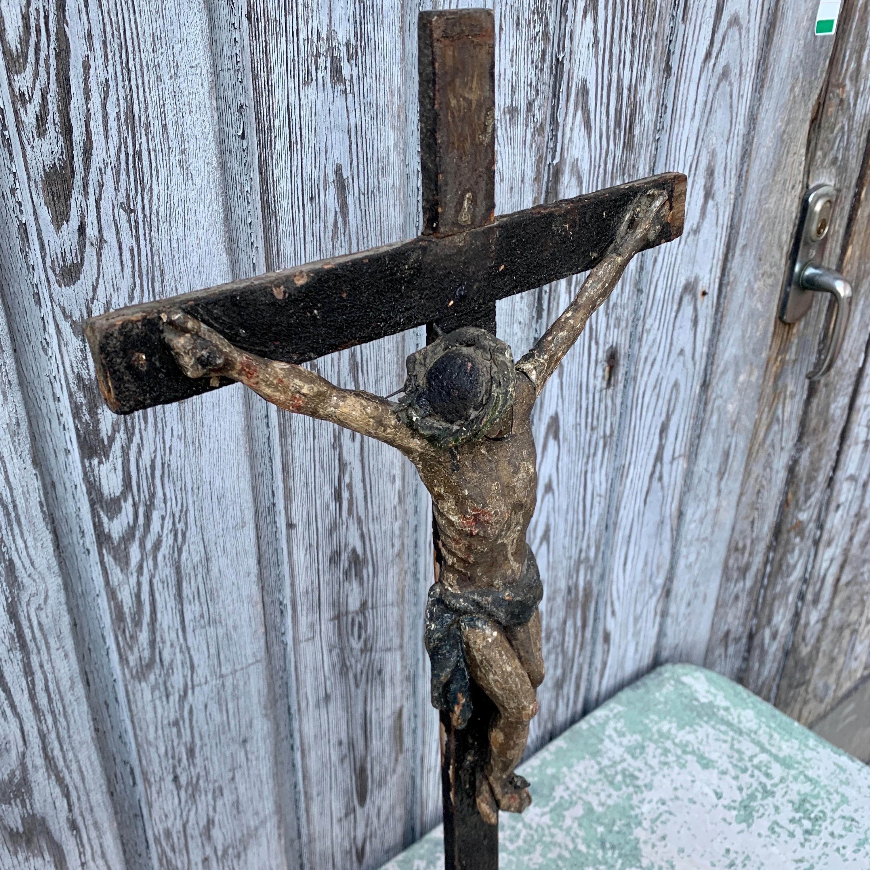 18th Century Carved And Painted Wooden Crucifix From France For Sale 3