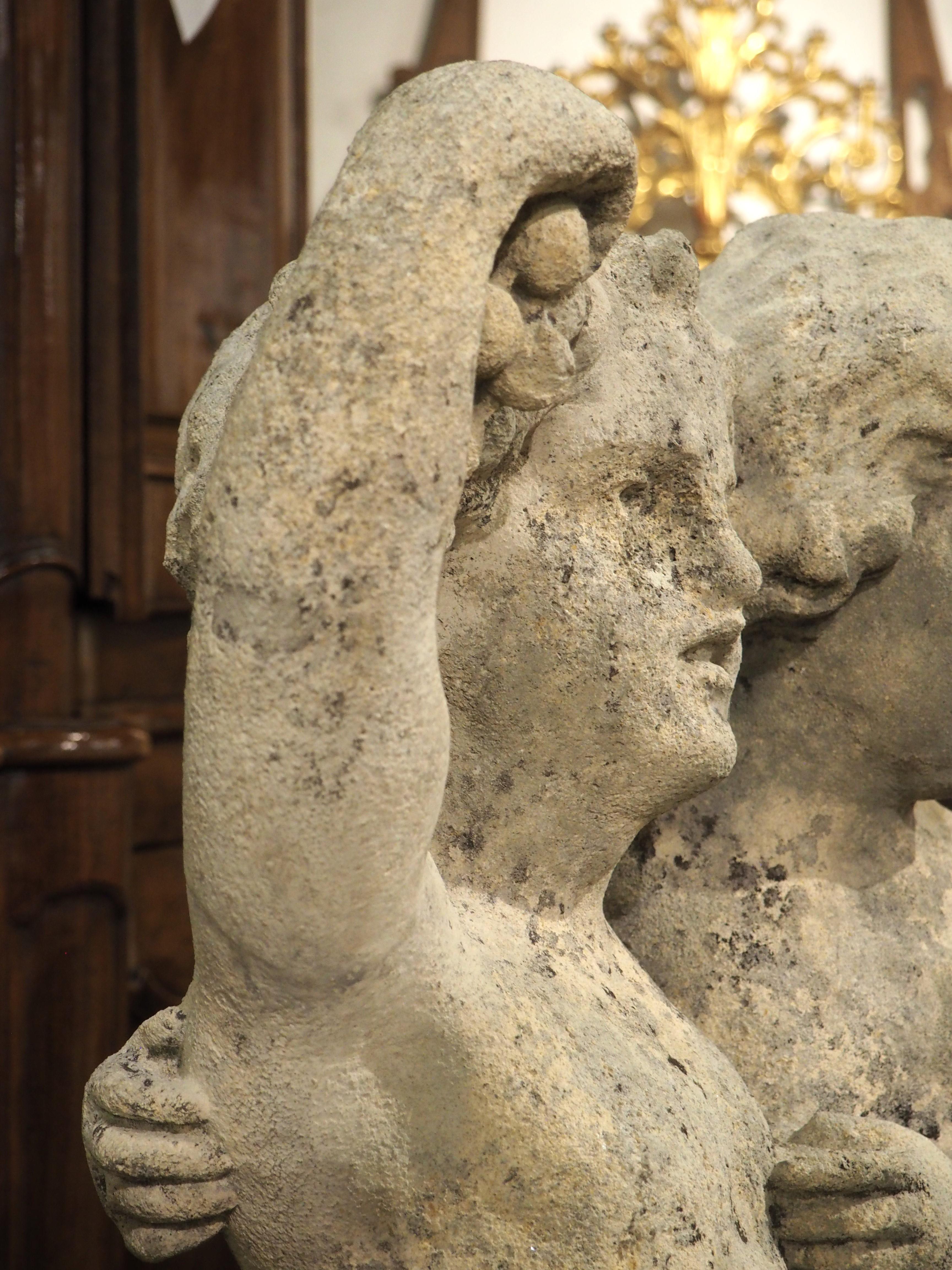 Geschnitzte französische Bacchantische Cherubs-Skulptur aus Kalkstein aus dem 18. Jahrhundert 6