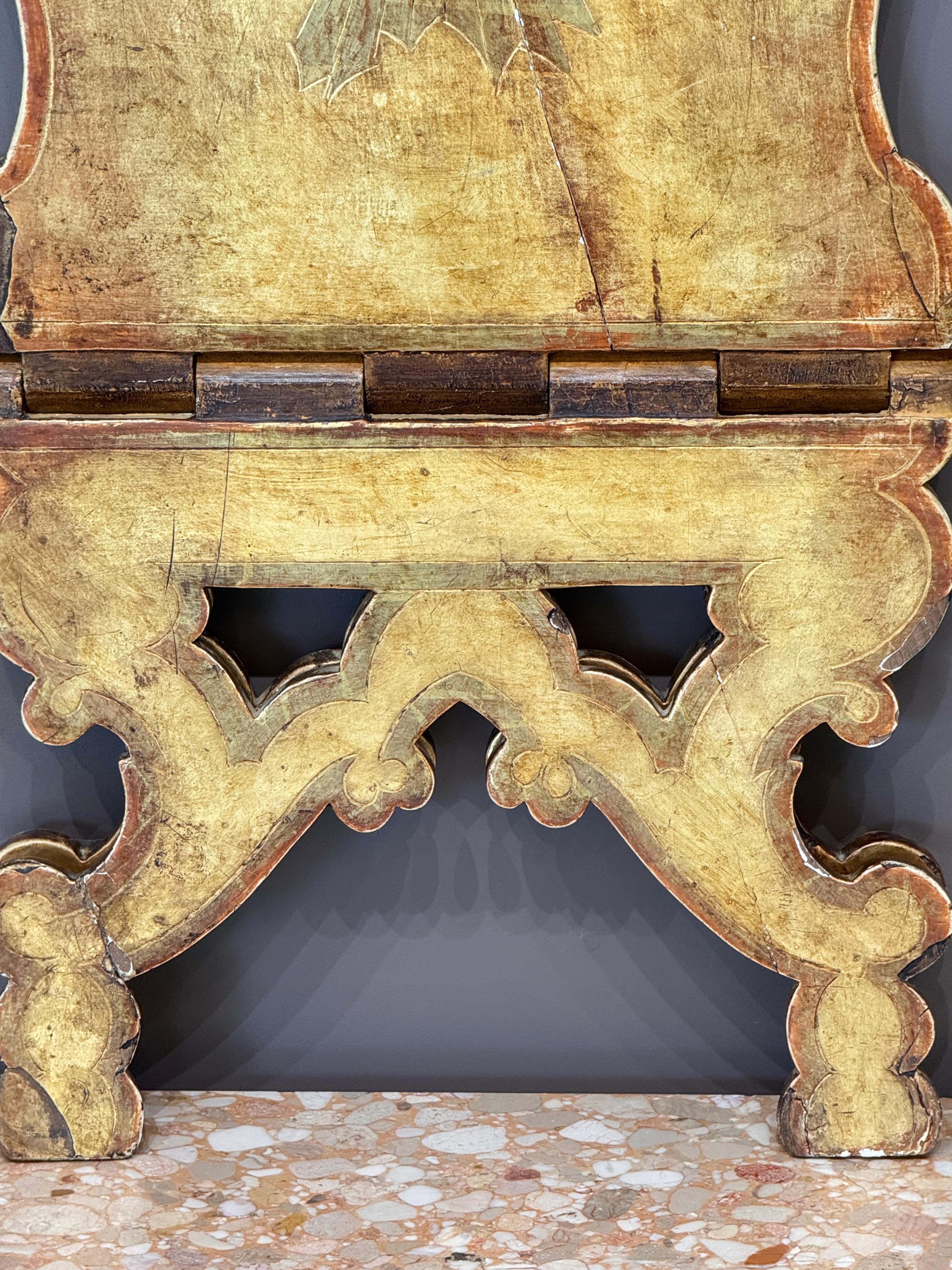 18. Jahrhundert geschnitzt Giltwood Buch Stand im Angebot 2