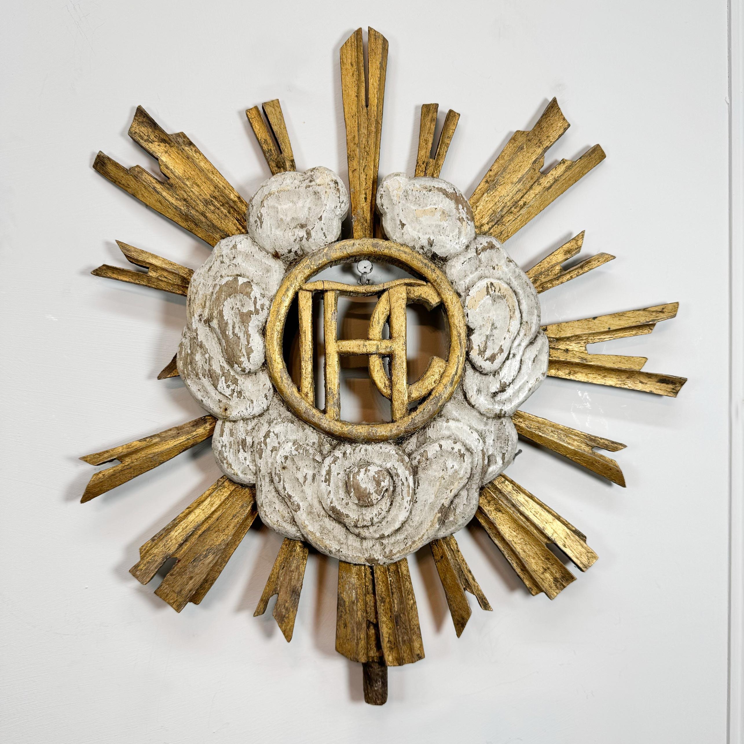 Église en bois doré sculpté du 18e siècle, soleil ensoleillé Bon état à Hastings, GB