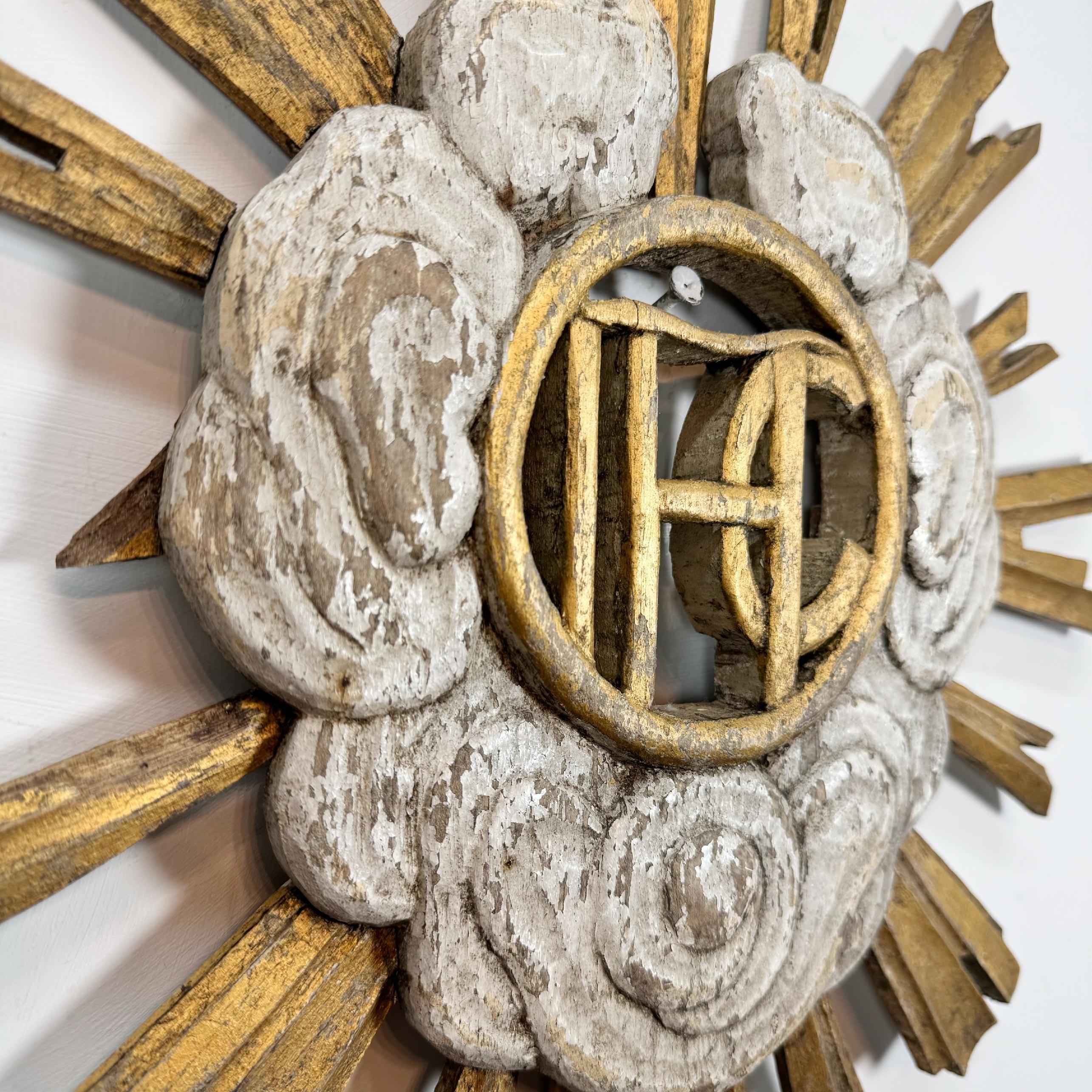 17ème siècle Église en bois doré sculpté du 18e siècle, soleil ensoleillé