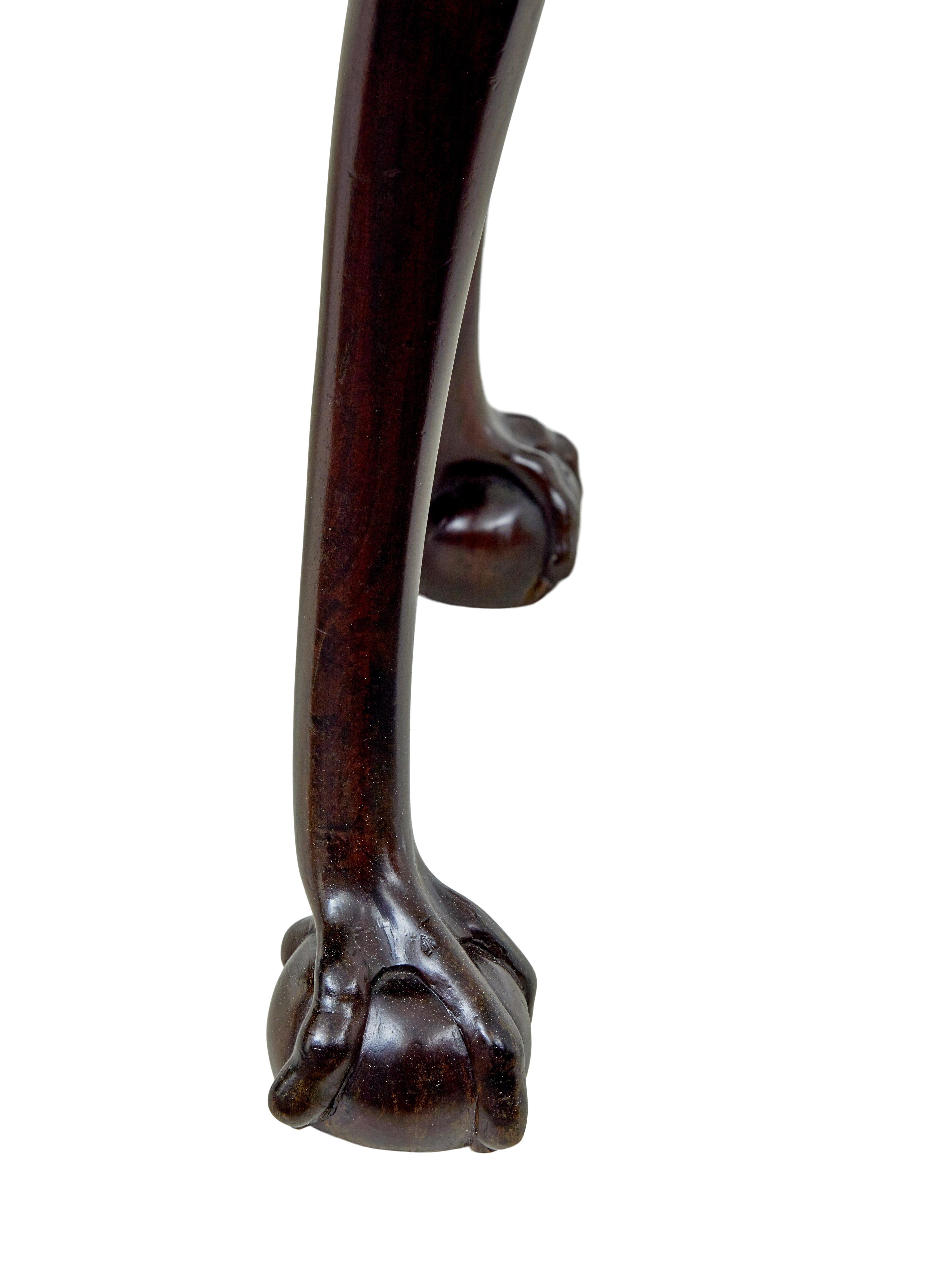 18th Century carved mahogany drop leaf table For Sale 2
