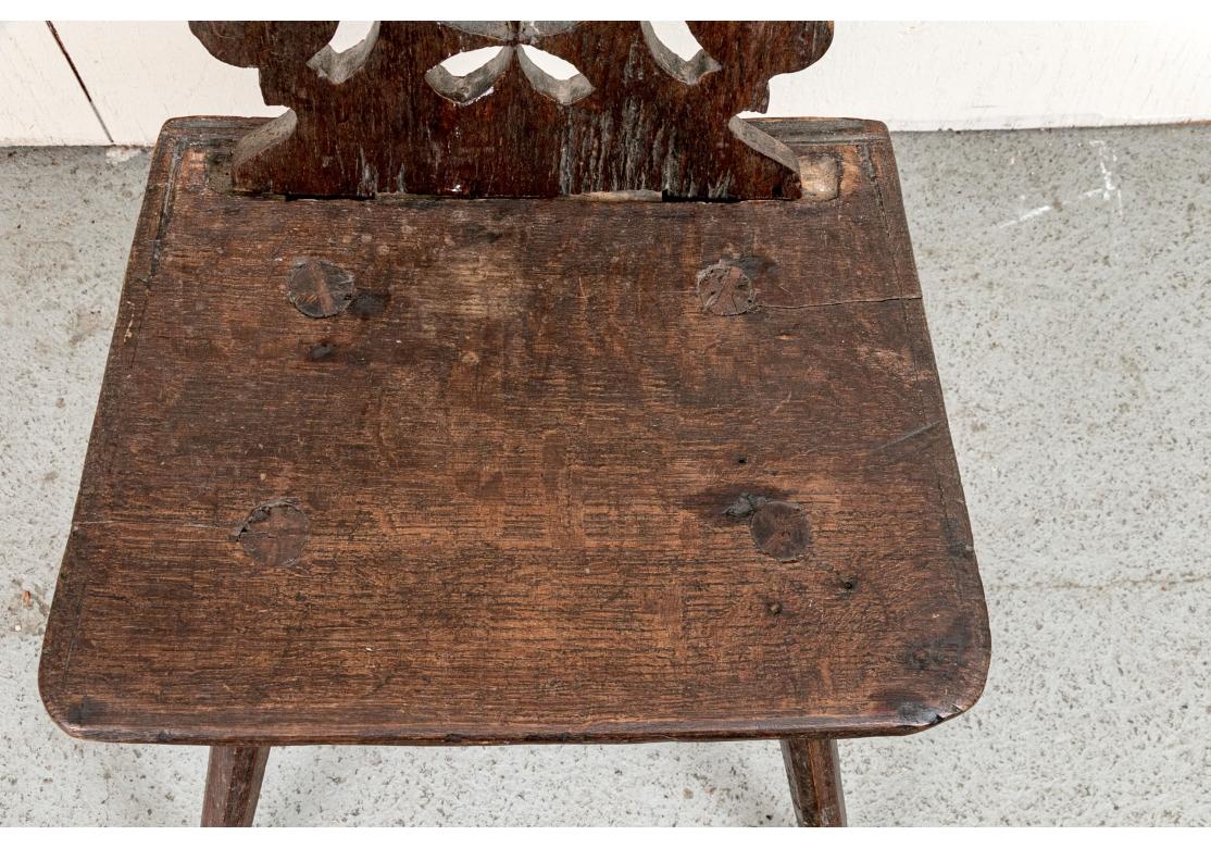 18th Century Carved Moravian Or Swiss Stabelle Side Chair en vente 4