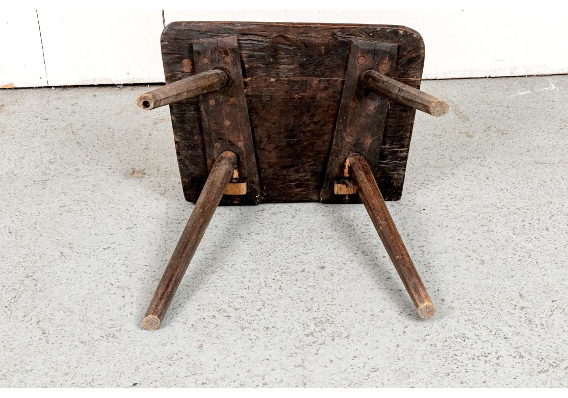 18th Century Carved Moravian Or Swiss Stabelle Side Chair en vente 11