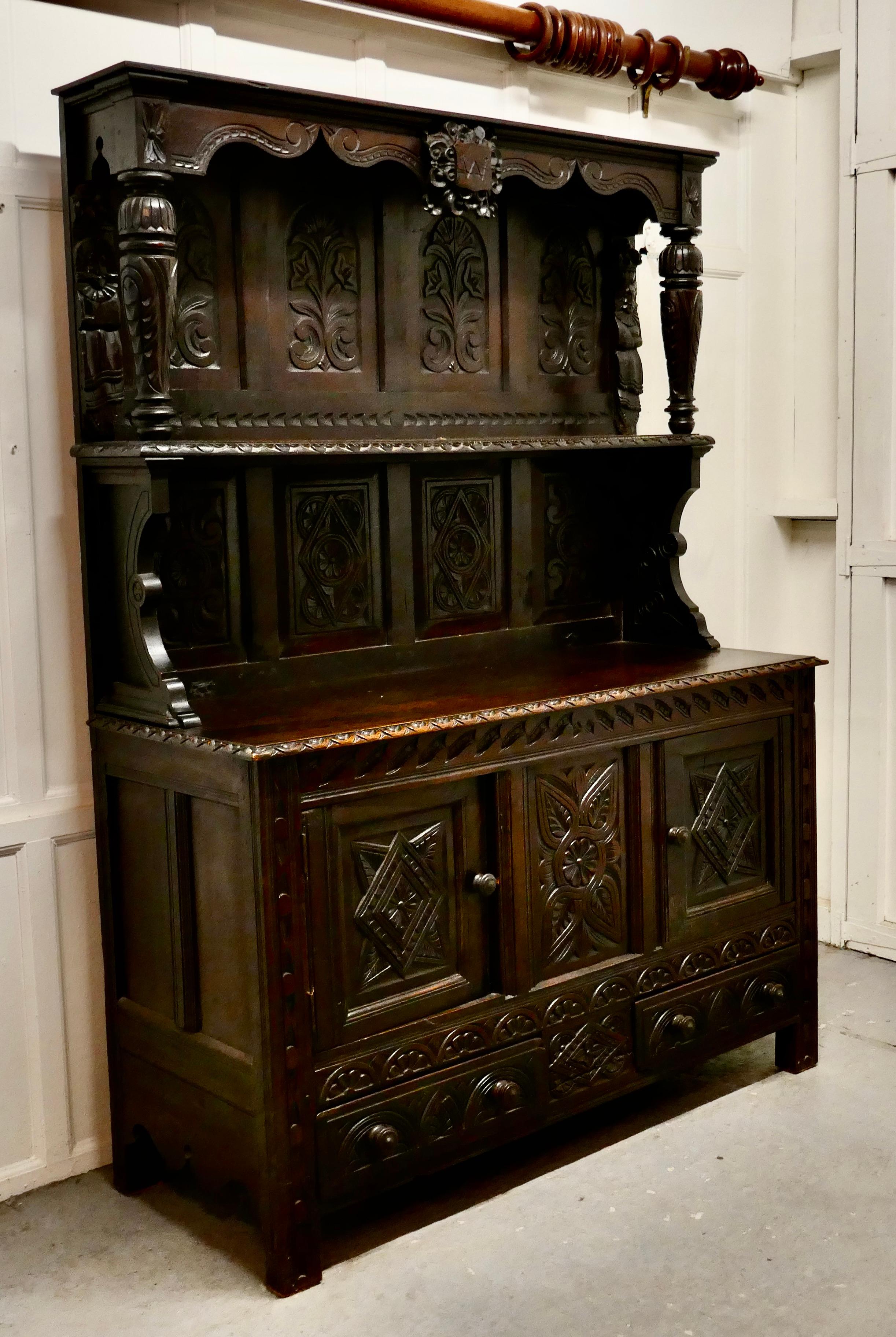 18th Century and Earlier 18th Century Carved Oak Dresser with Kings   This is a handsome piece   For Sale