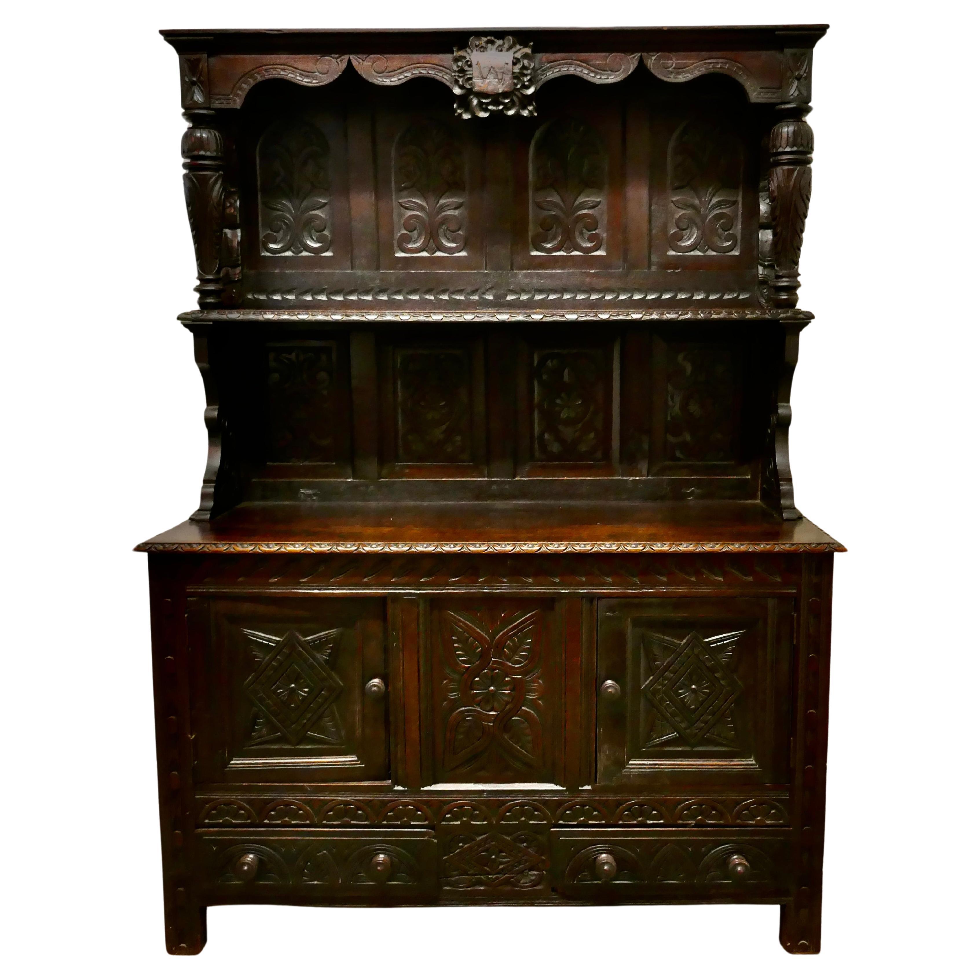 18th Century Carved Oak Dresser with Kings   This is a handsome piece   For Sale