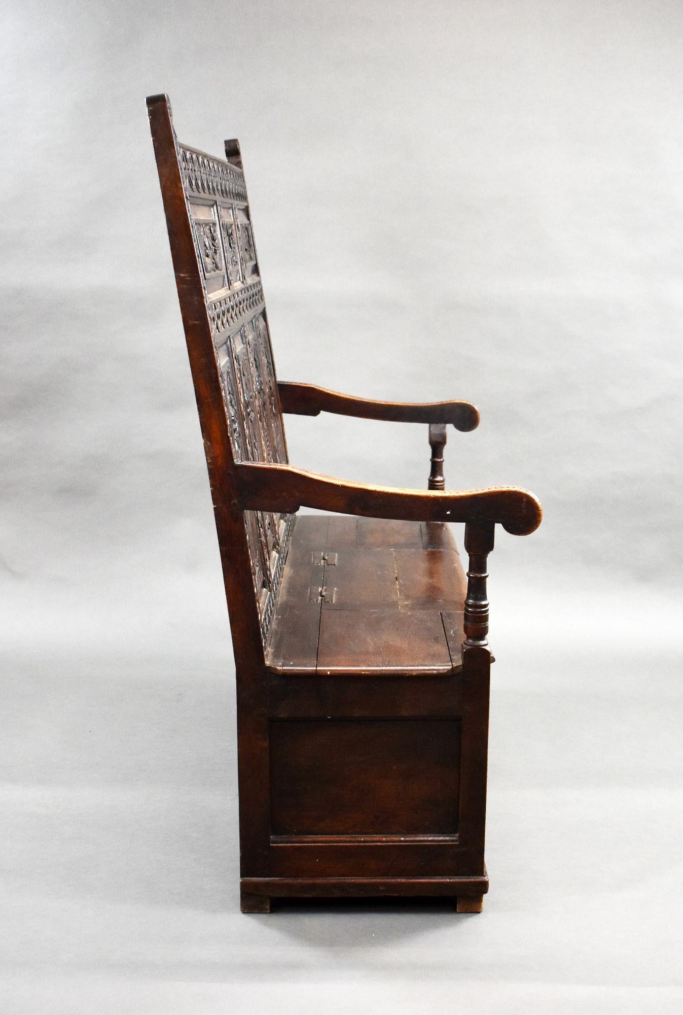 Settle in Oak intagliato del XVIII secolo in vendita 1