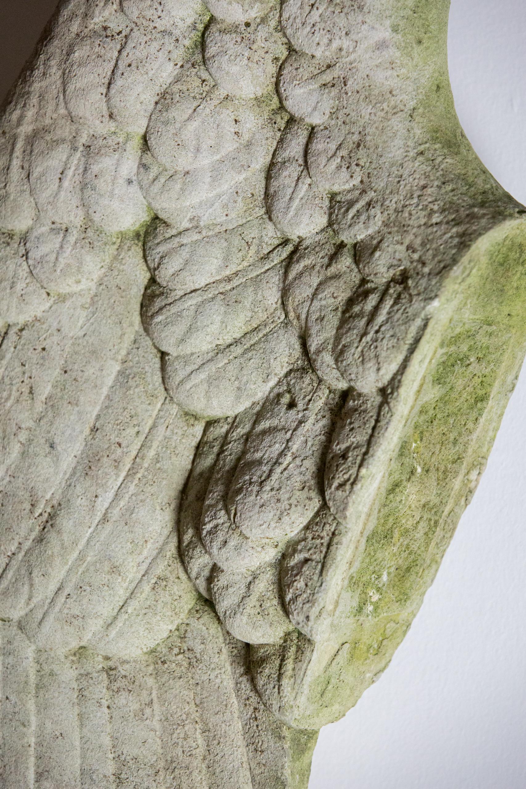 18. Jahrhundert geschnitzt Stein Engel Flügel im Zustand „Relativ gut“ im Angebot in Pease pottage, West Sussex