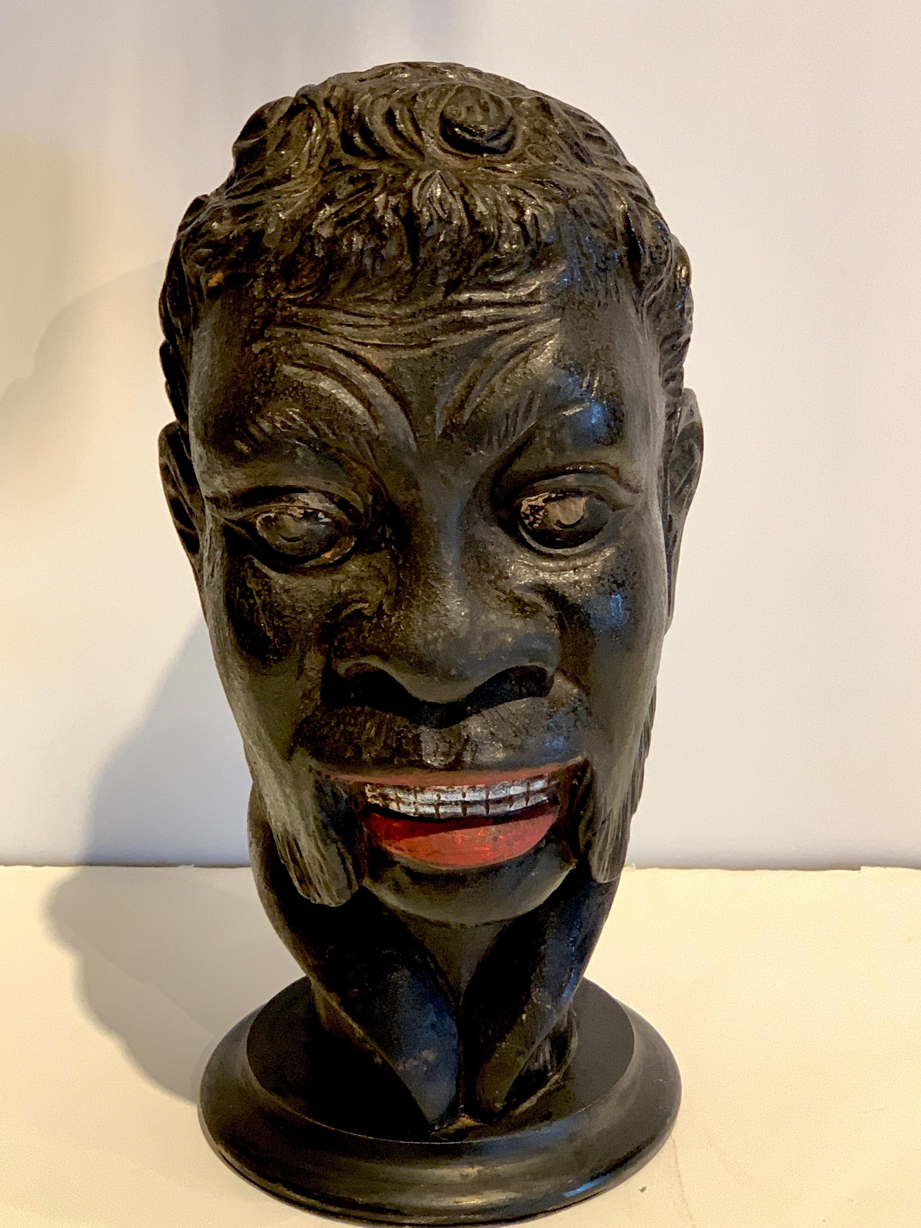 Geschnitzter venezianischer Gondel-Figurenkopf, polychrom, 18. Jahrhundert im Angebot 3