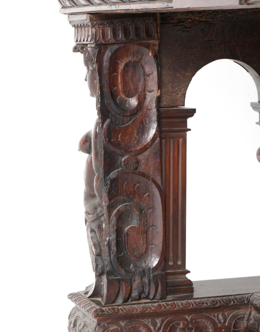 18th Century Carved Walnut Renaissance Style Table For Sale 6