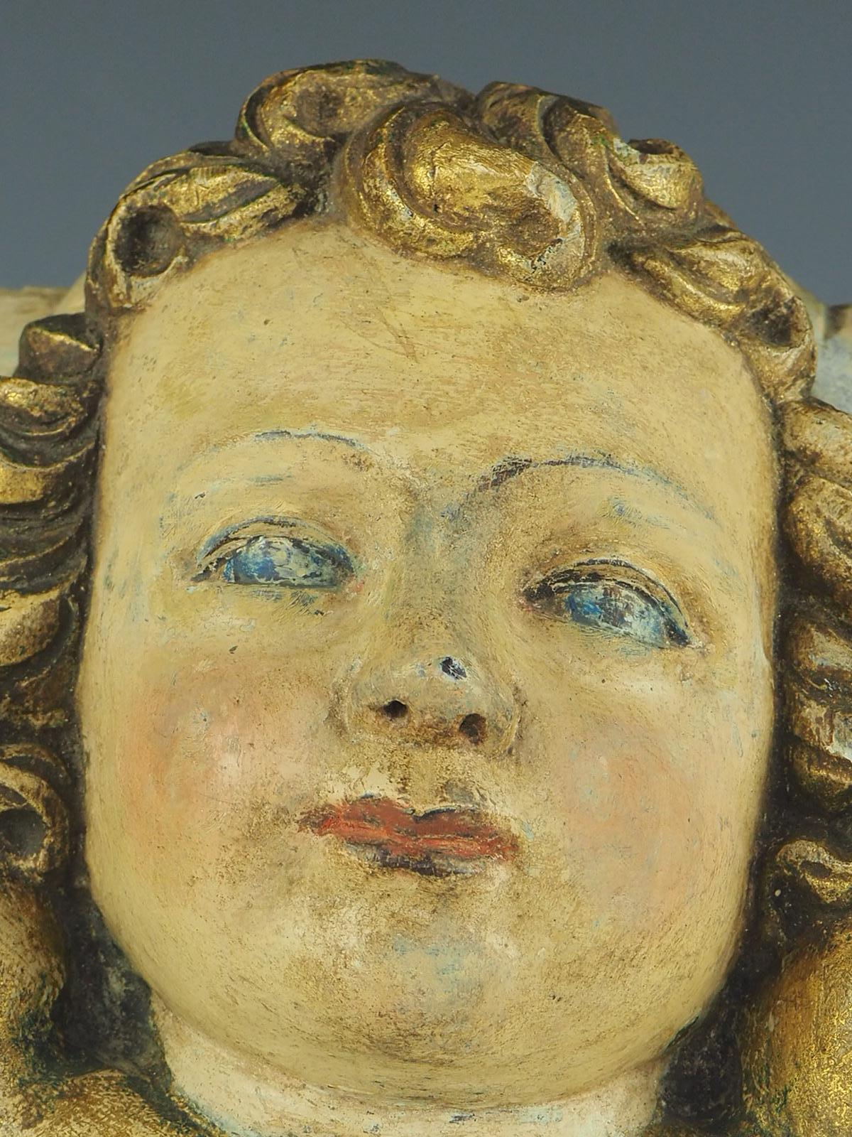 18th Century Carved Wood Panel – Polychrome Head Of Cherub – Putto For Sale 6