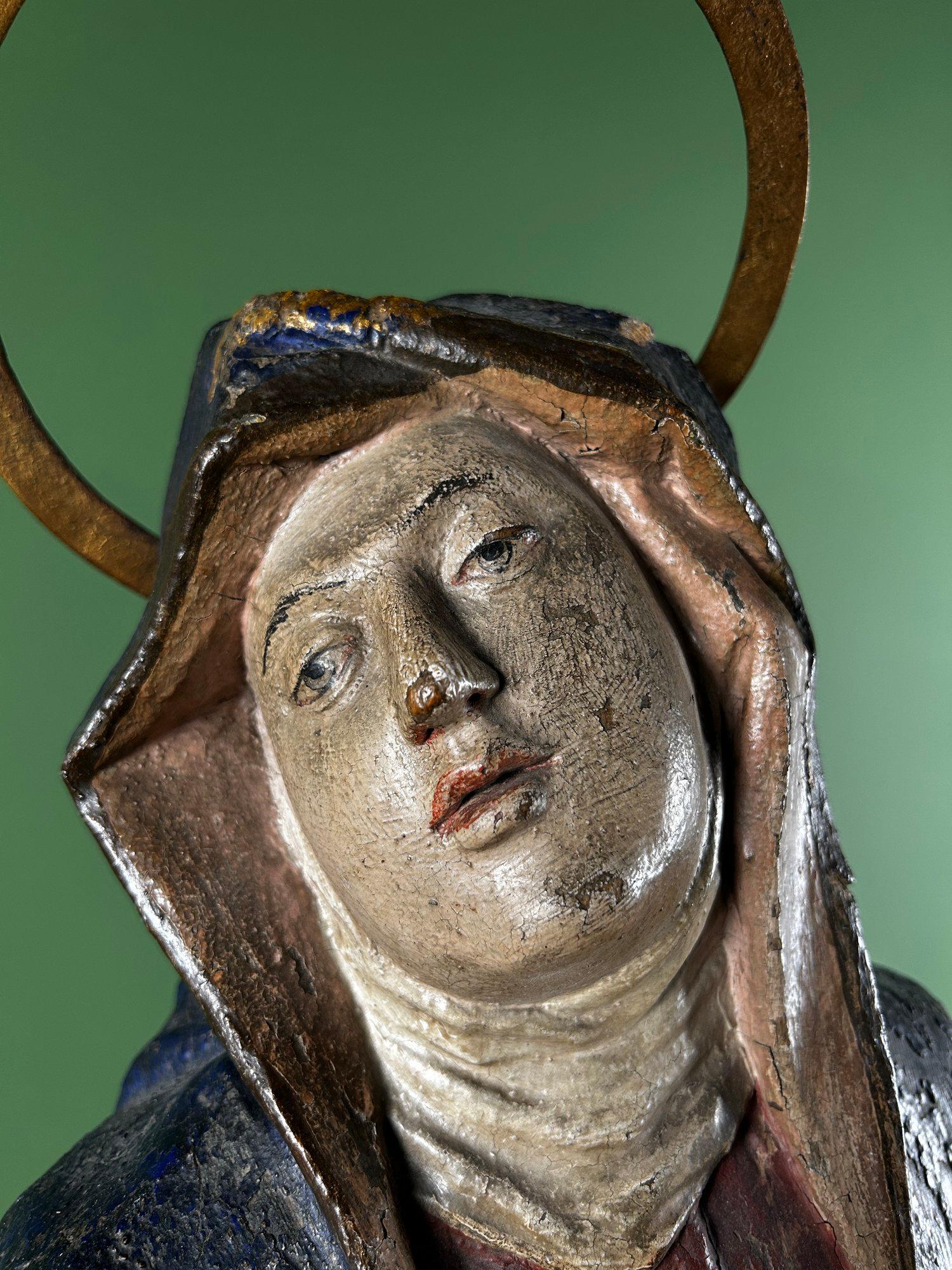 18th Century Carved Wooden Mater Dolorosa (Our Lady of Sorrows) Statue Sculpture en vente 2
