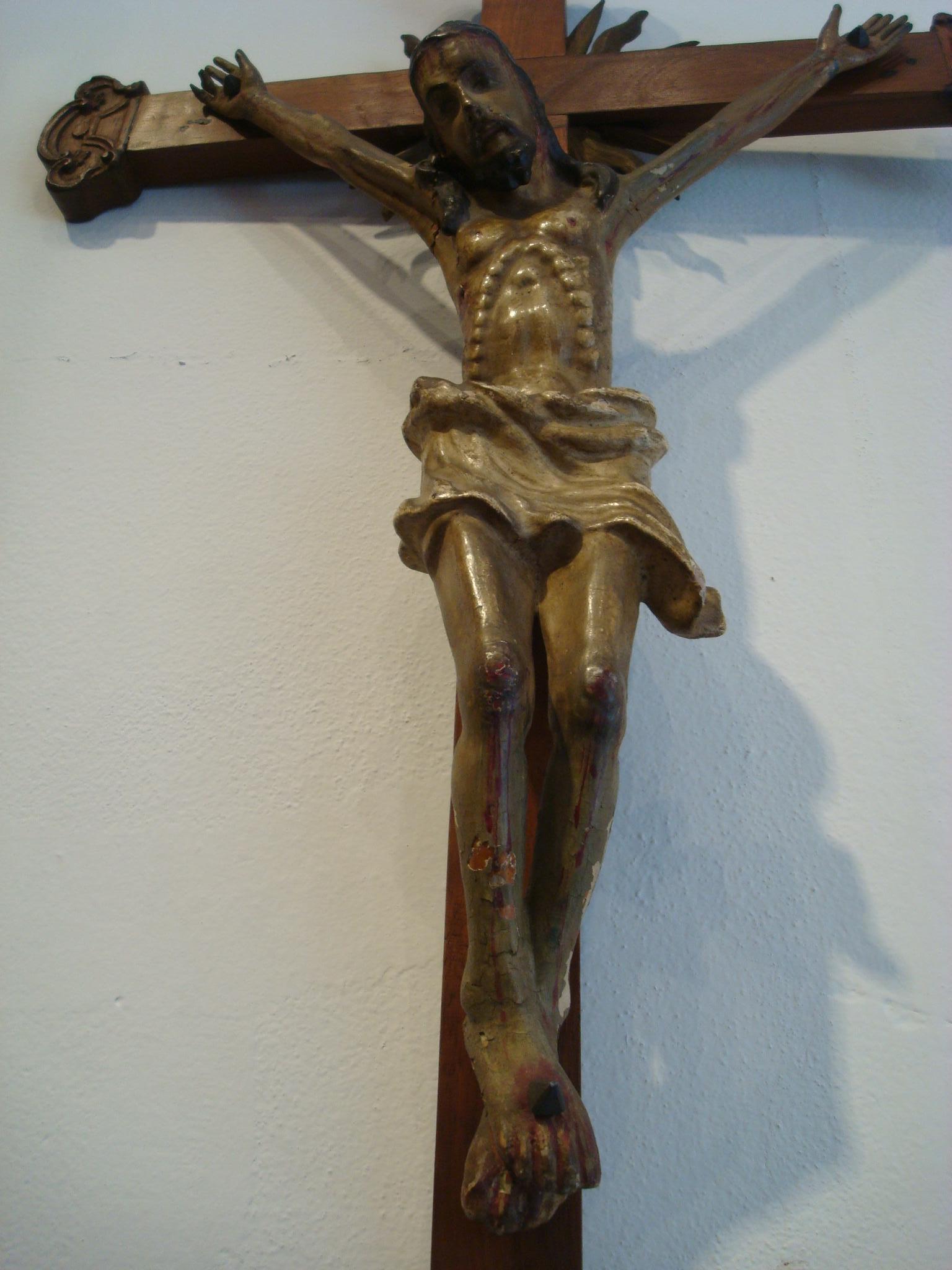 Geschnitzter Holz, der Christus auf dem Kreuz repräsentiert, Volkskunst des 18. Jahrhunderts im Angebot 4