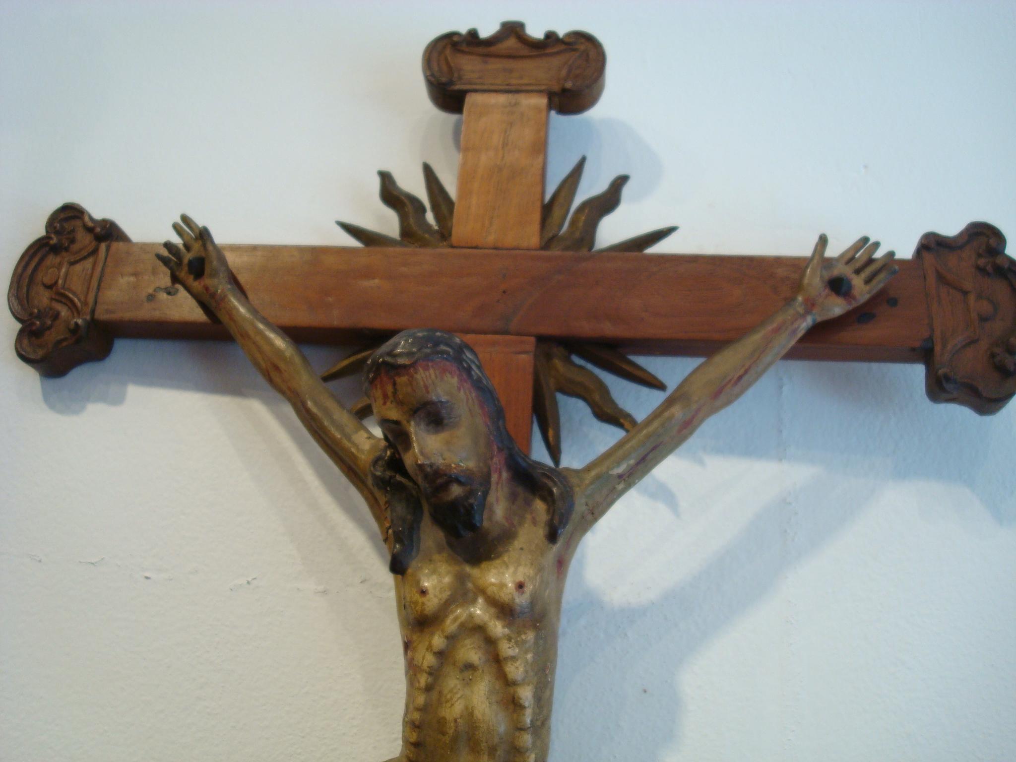 Geschnitzter Holz, der Christus auf dem Kreuz repräsentiert, Volkskunst des 18. Jahrhunderts im Angebot 9