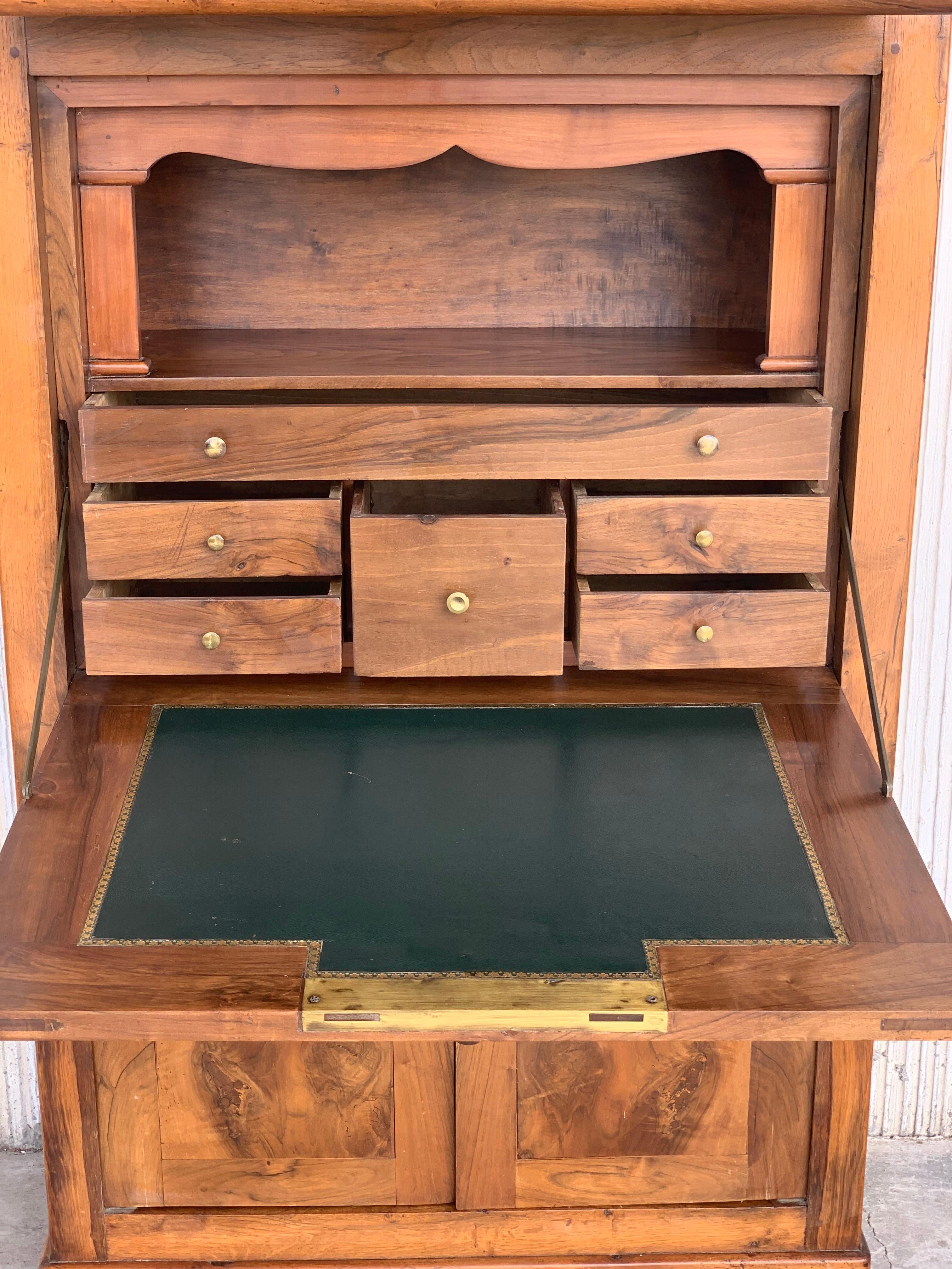 18th Century Catalan Drop-Front Oak Secretary Desk or Abattant, Spain 2