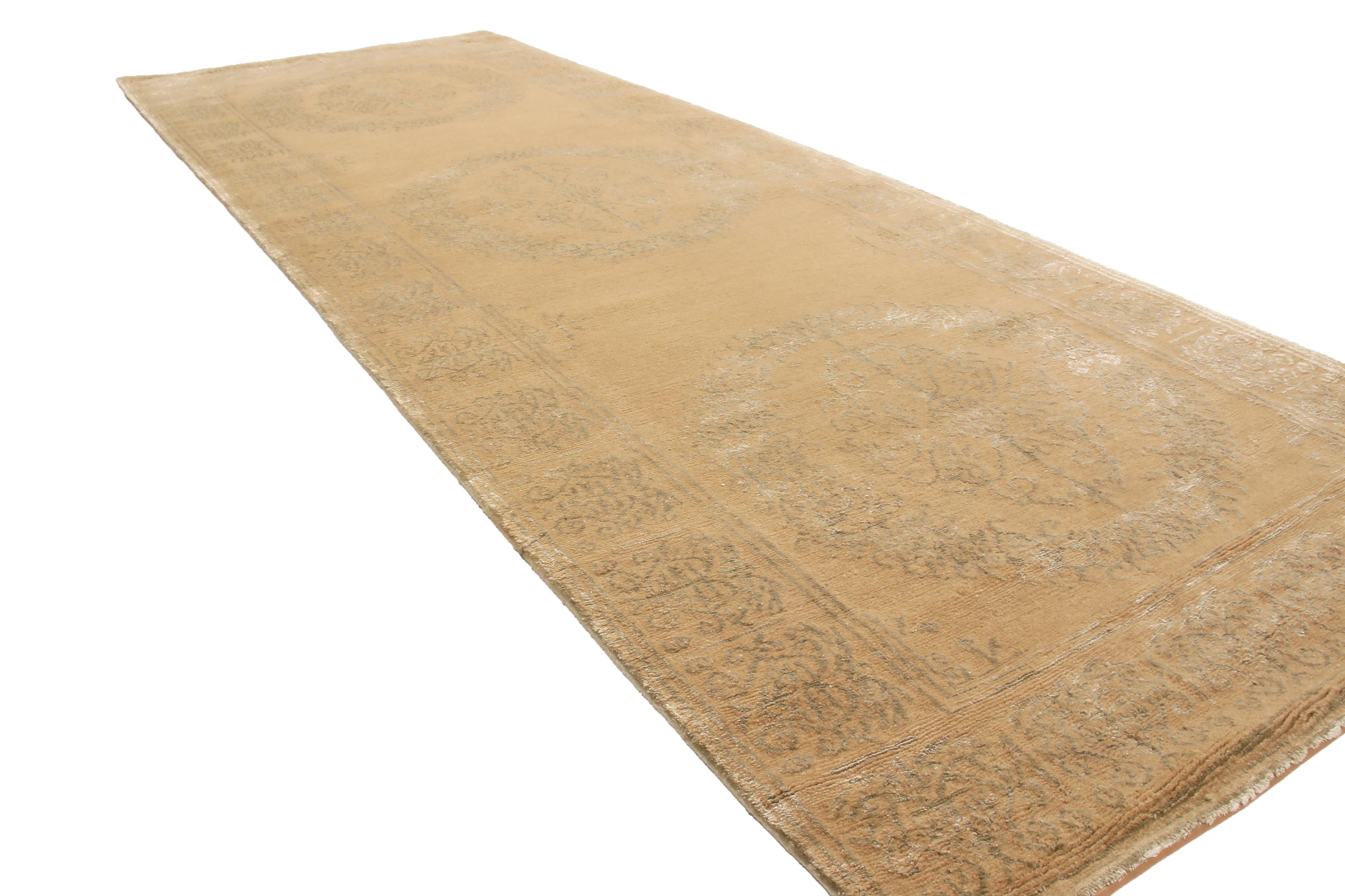 Hand-Knotted 18th Century Catana Inspired Geometric Silver and Beige Wool-Silk Rug