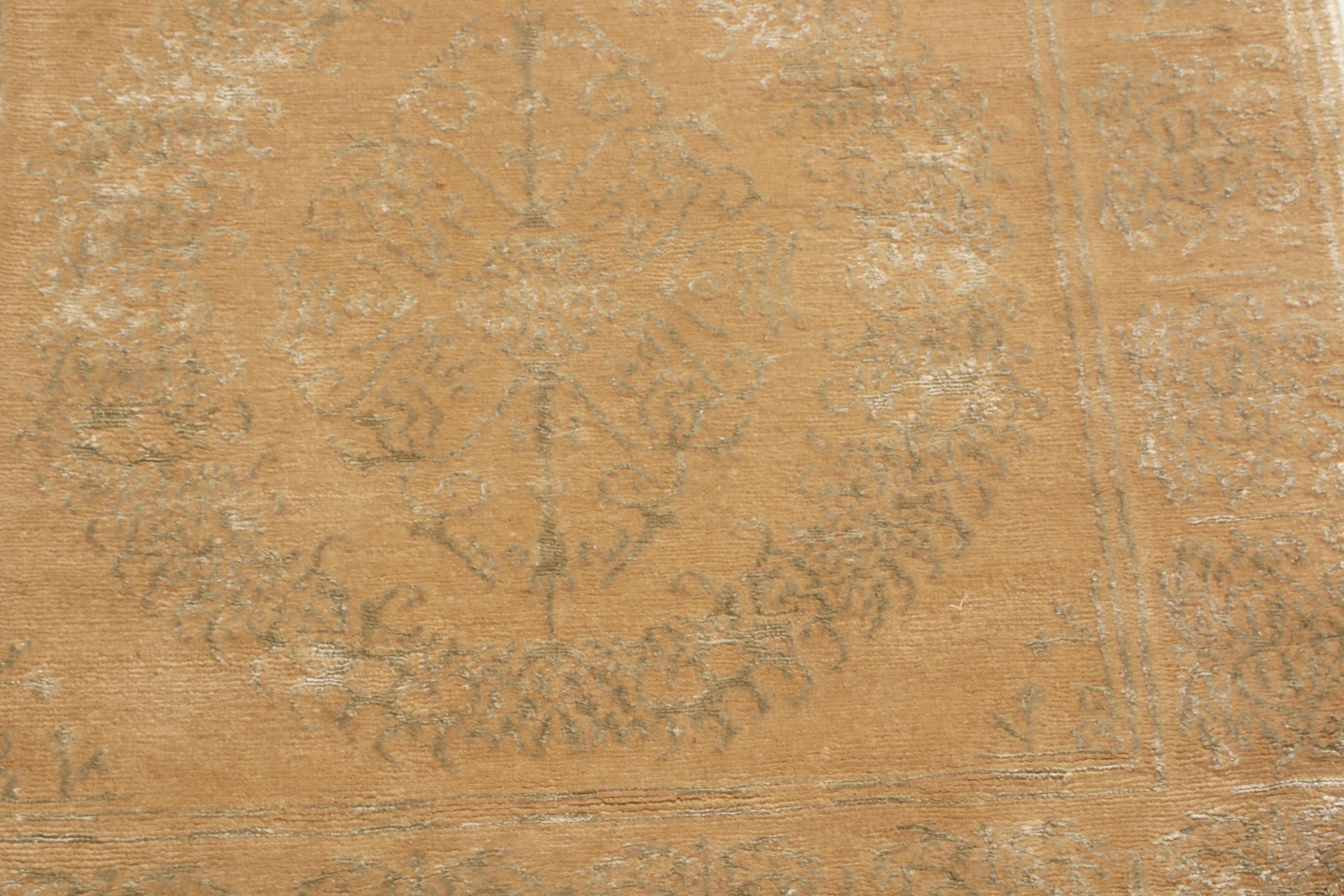 Contemporary 18th Century Catana Inspired Geometric Silver and Beige Wool-Silk Rug