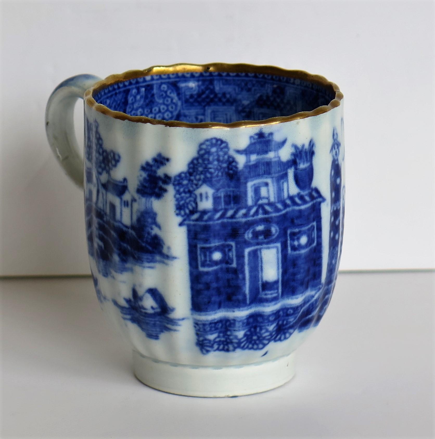 18th Century Caughley Coffee Cup Pearlware Gilded Chinoiserie Patn, circa 1785 4