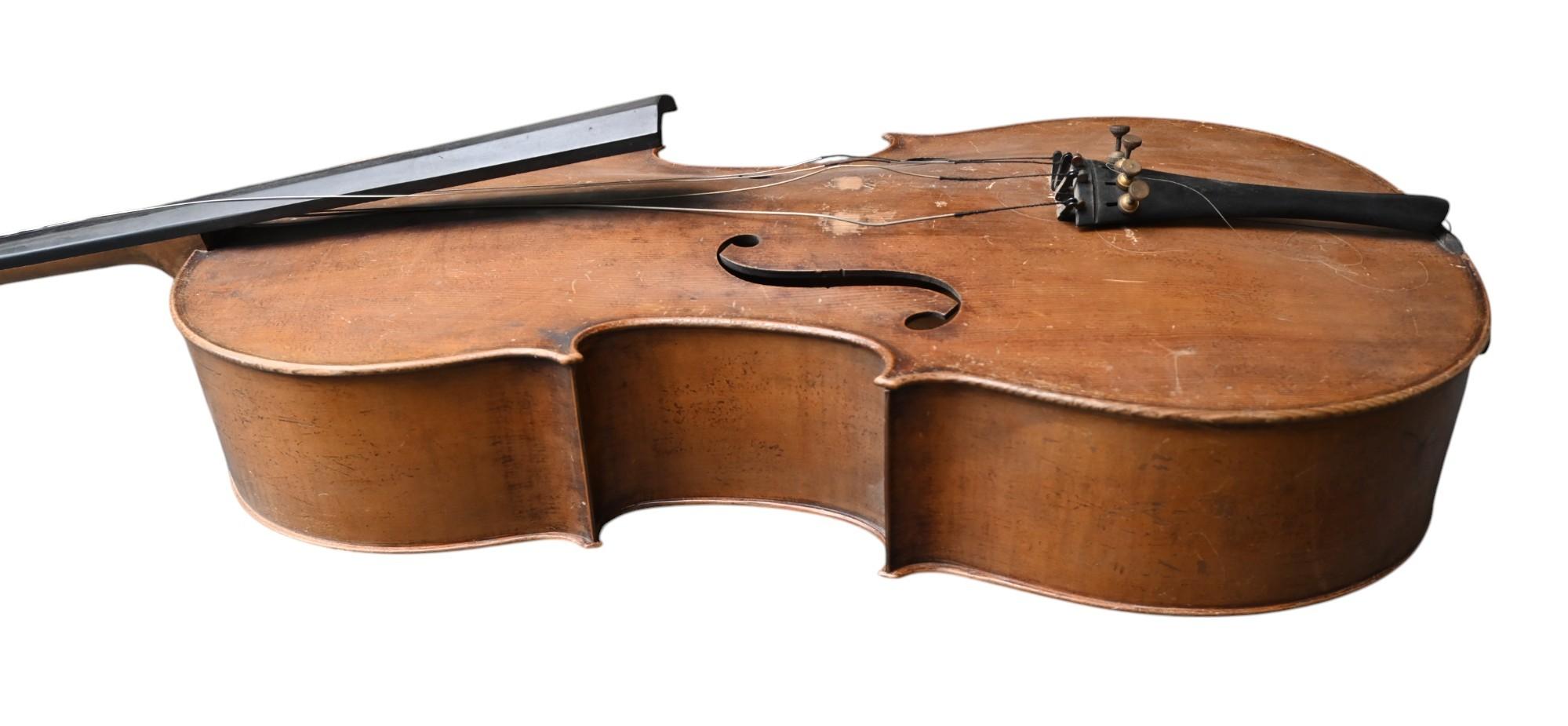 Cello aus dem 18. Jahrhundert von Carl Friedrich Lippold - Neukirchen, 1763 (Sonstiges) im Angebot