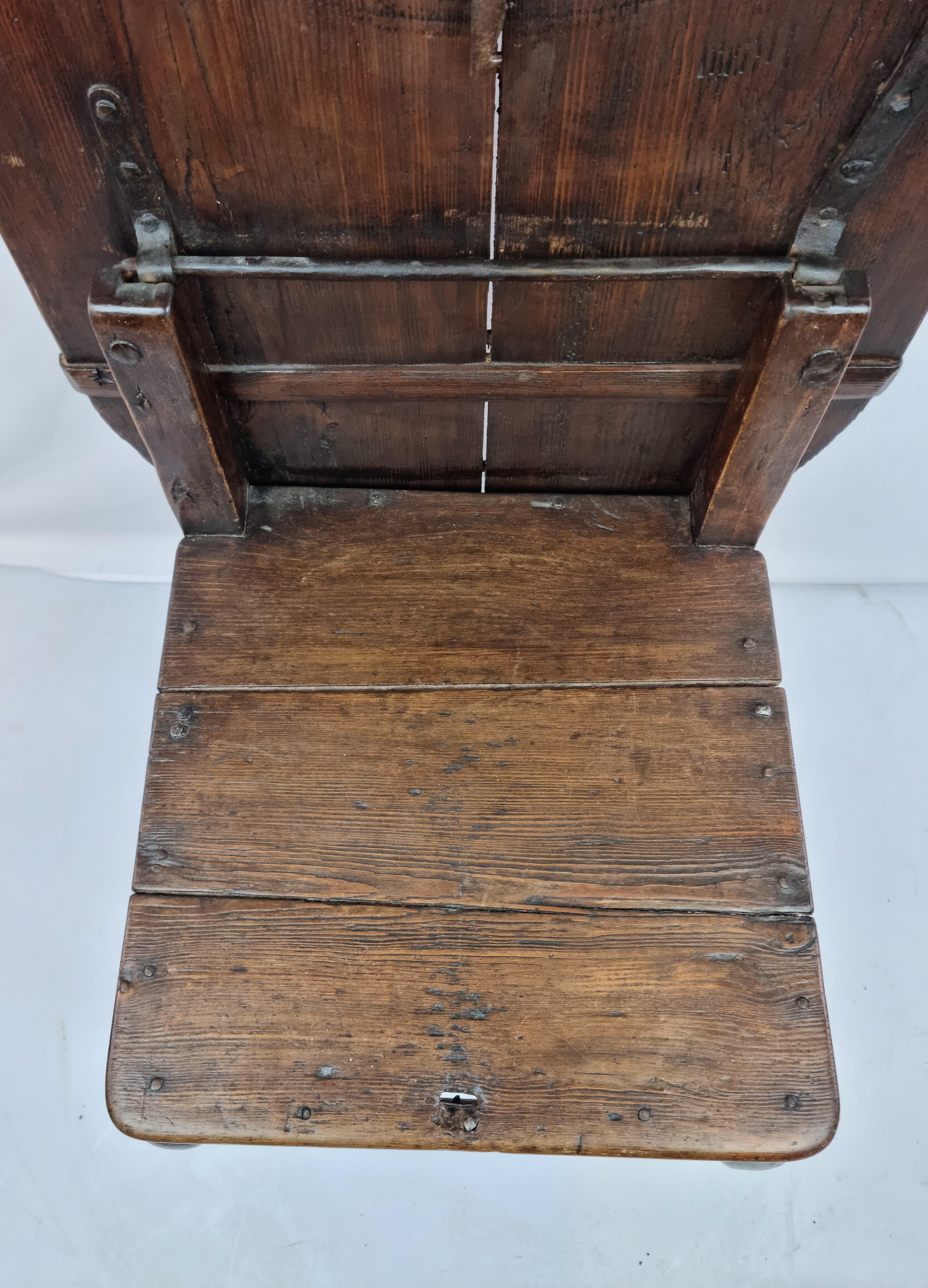 18th Century Chair-Table For Sale 2