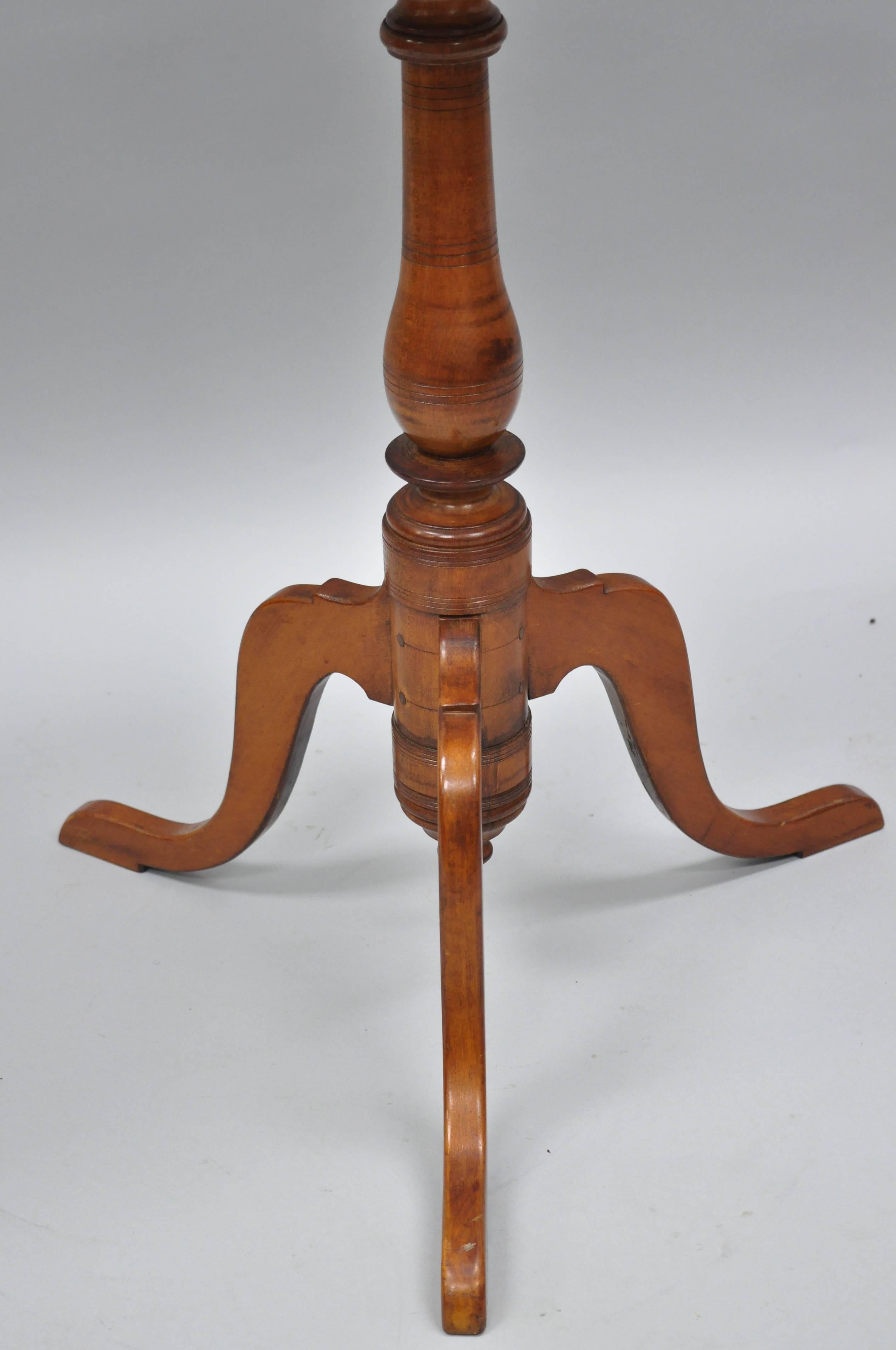 British Colonial 18th Century Cherry Candle Stand Tea Table Tripod Pedestal Scallop Carved Top For Sale