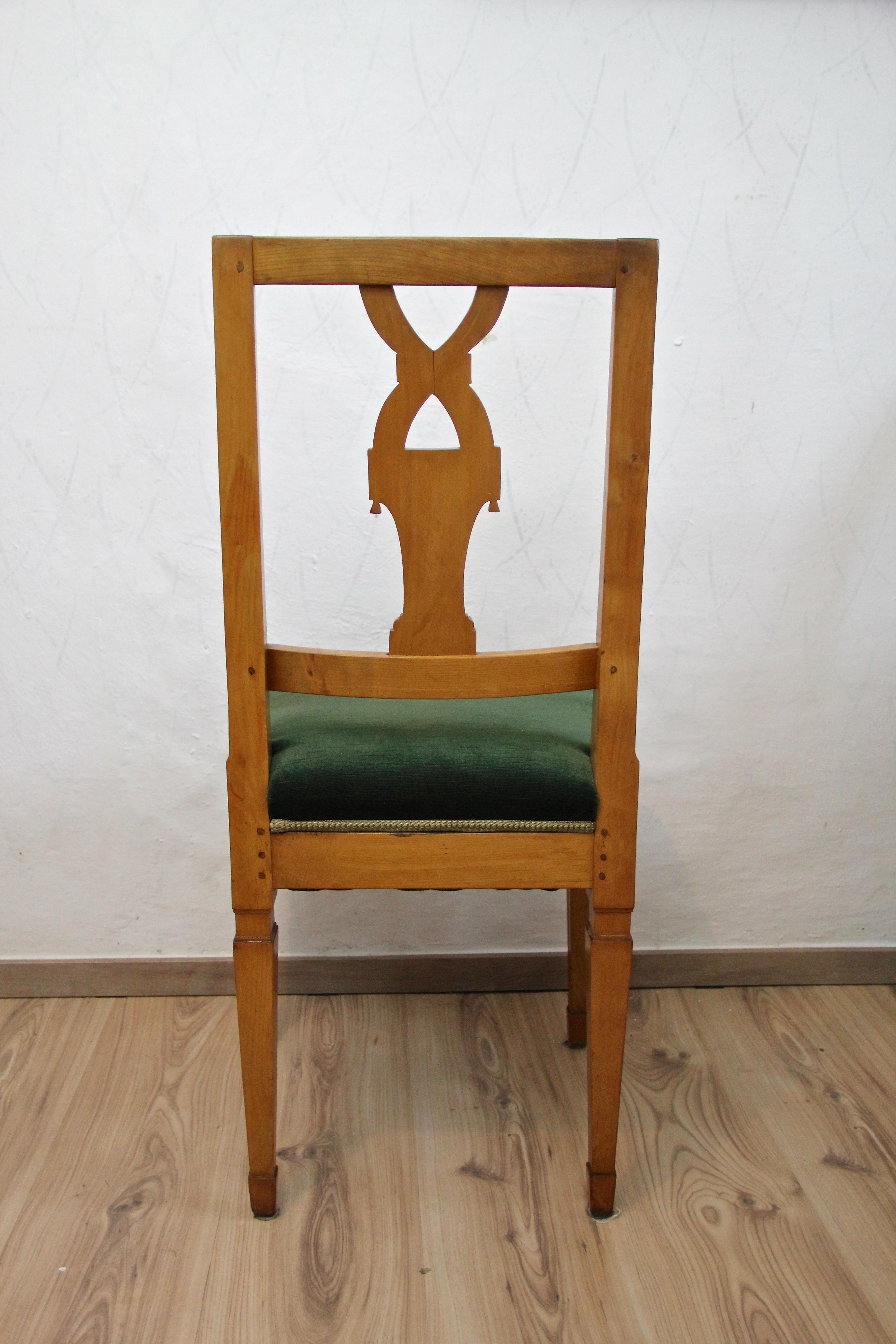 18th Century Cherrywood Chair with Maple Inlays Josephinism, Austria, circa 1790 3