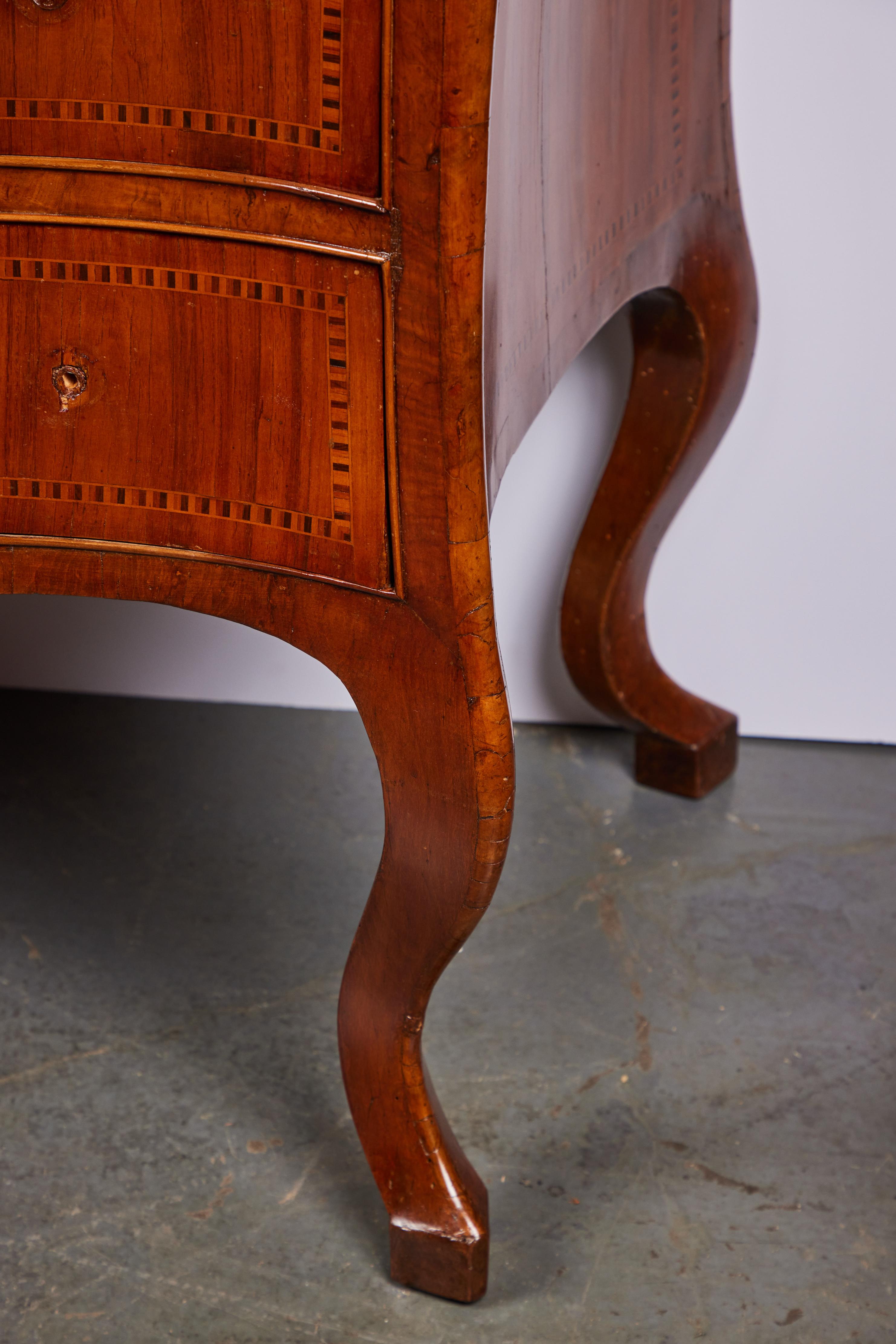 18th Century Cherry Wood Commode In Good Condition For Sale In Newport Beach, CA