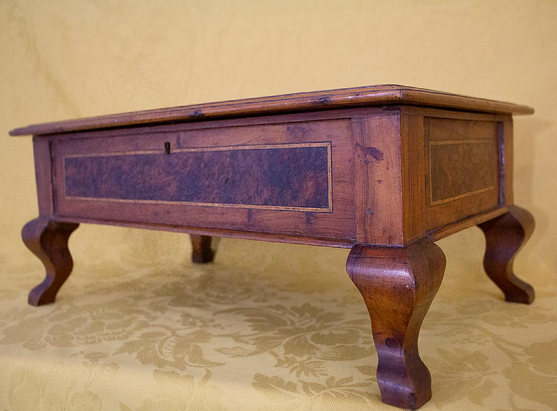 French Cherry wood and native wood box from the 18th century For Sale