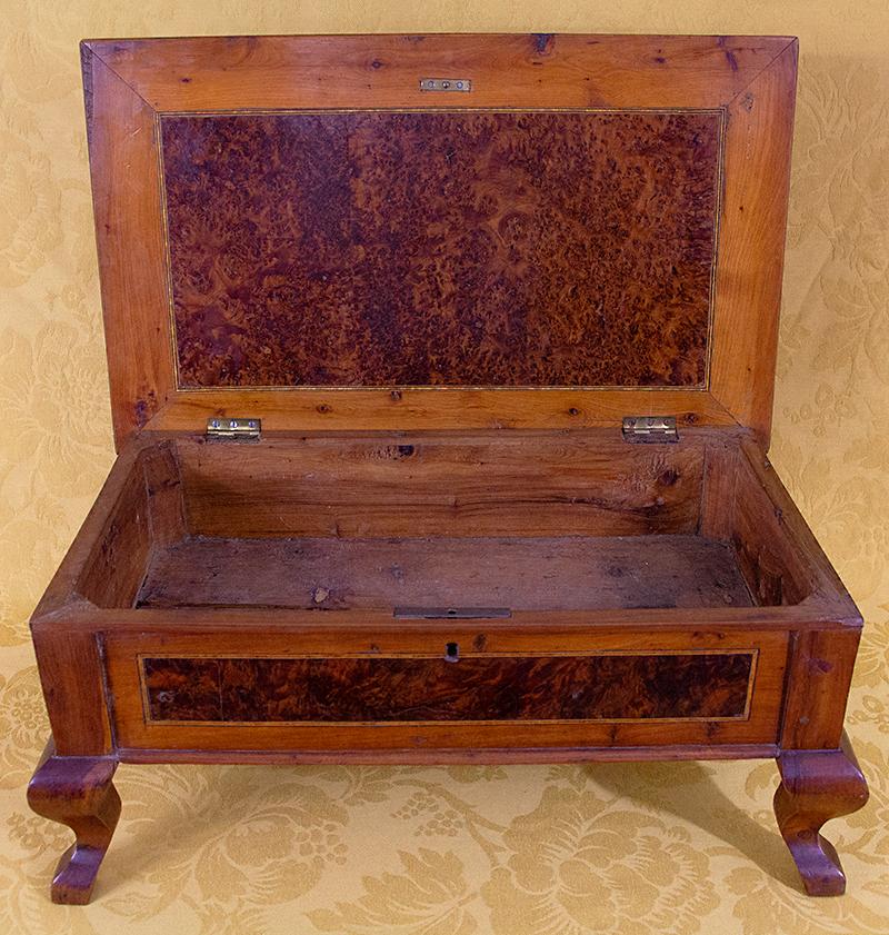Wood Cherry wood and native wood box from the 18th century For Sale