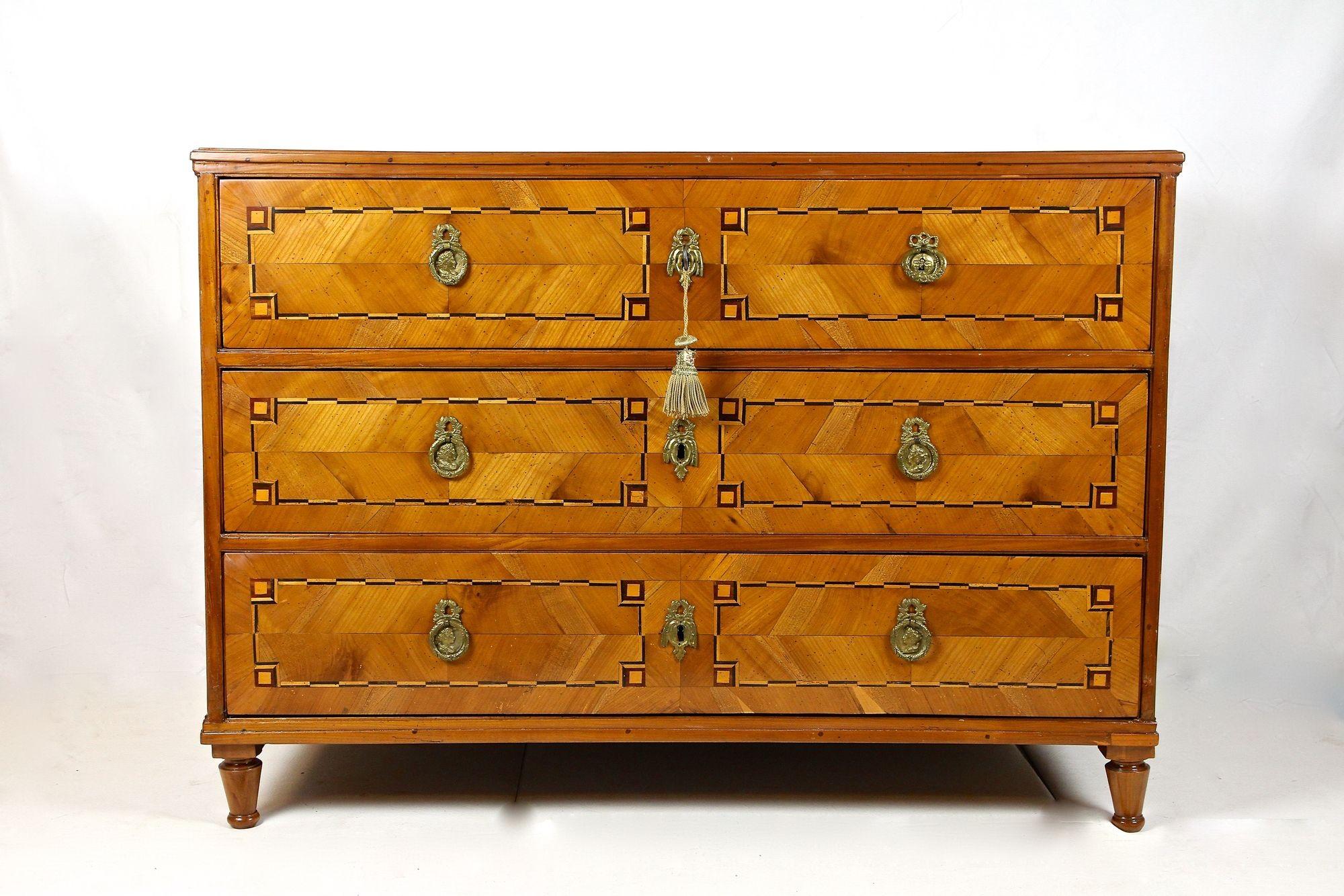 Neoclassical 18th Century Cherrywood Chest of Drawers, Josephinism Period, Austria circa 1790 For Sale