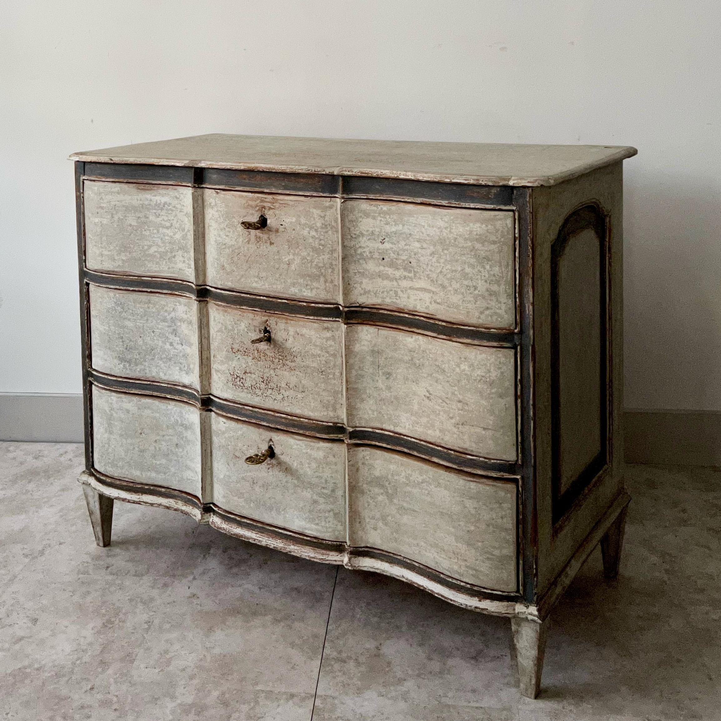 German 18th Century Chest of Drawer