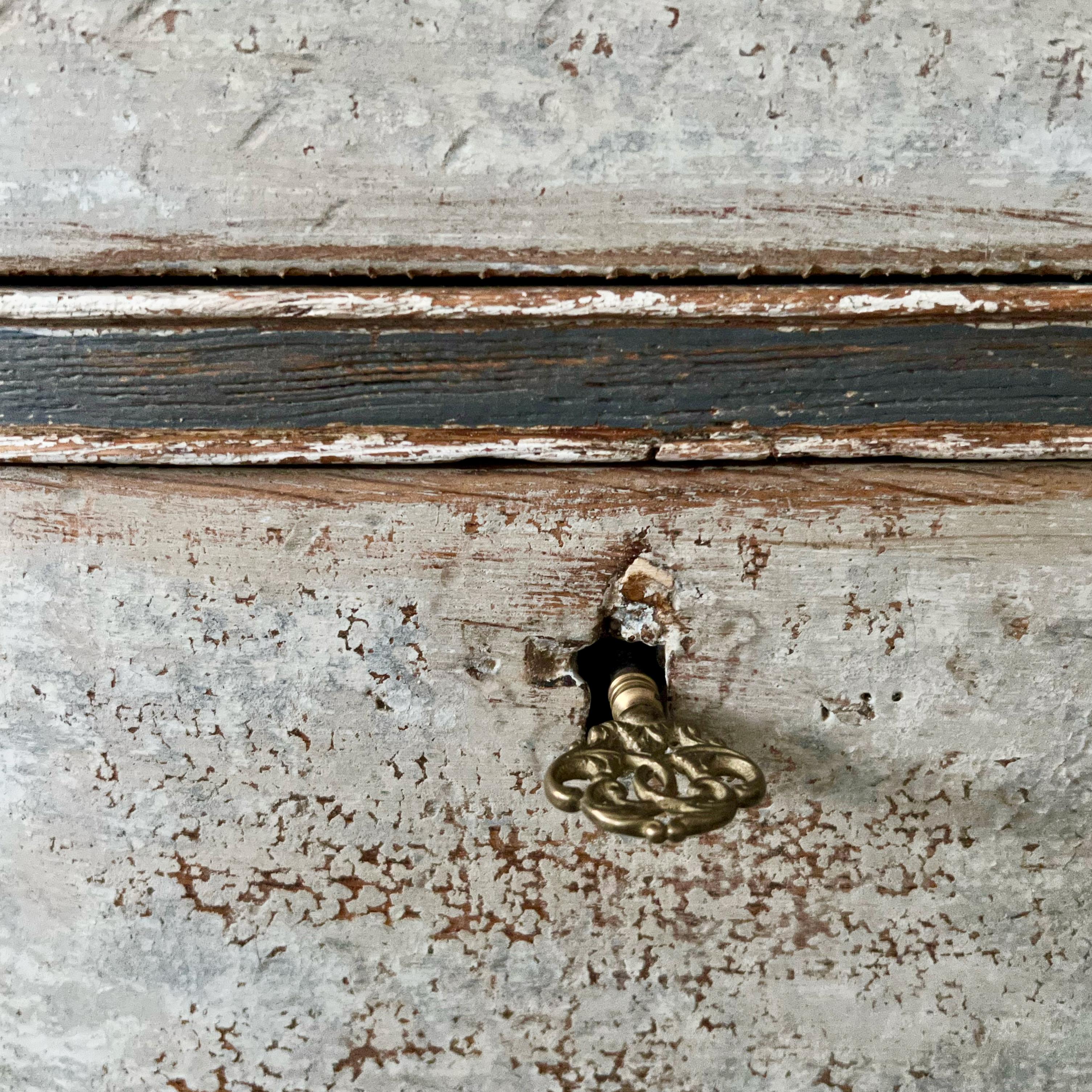 18th Century Chest of Drawer 1