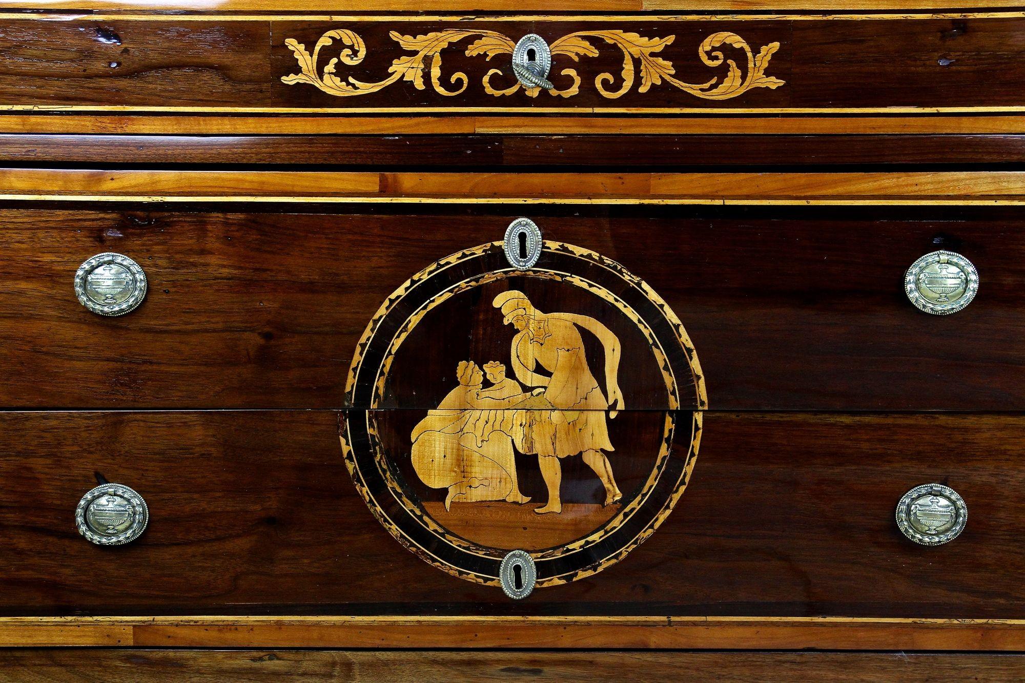 18th Century Chest Of Drawers - Attributed School Of G. Maggiolini, IT ca. 1780 3