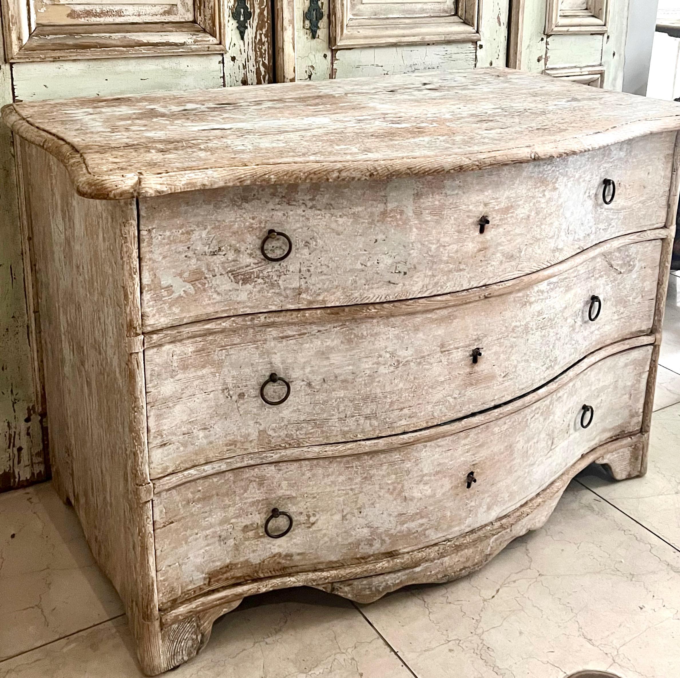 Hand-Carved 18th century Chest of Drawers from Late Baroque Period  For Sale